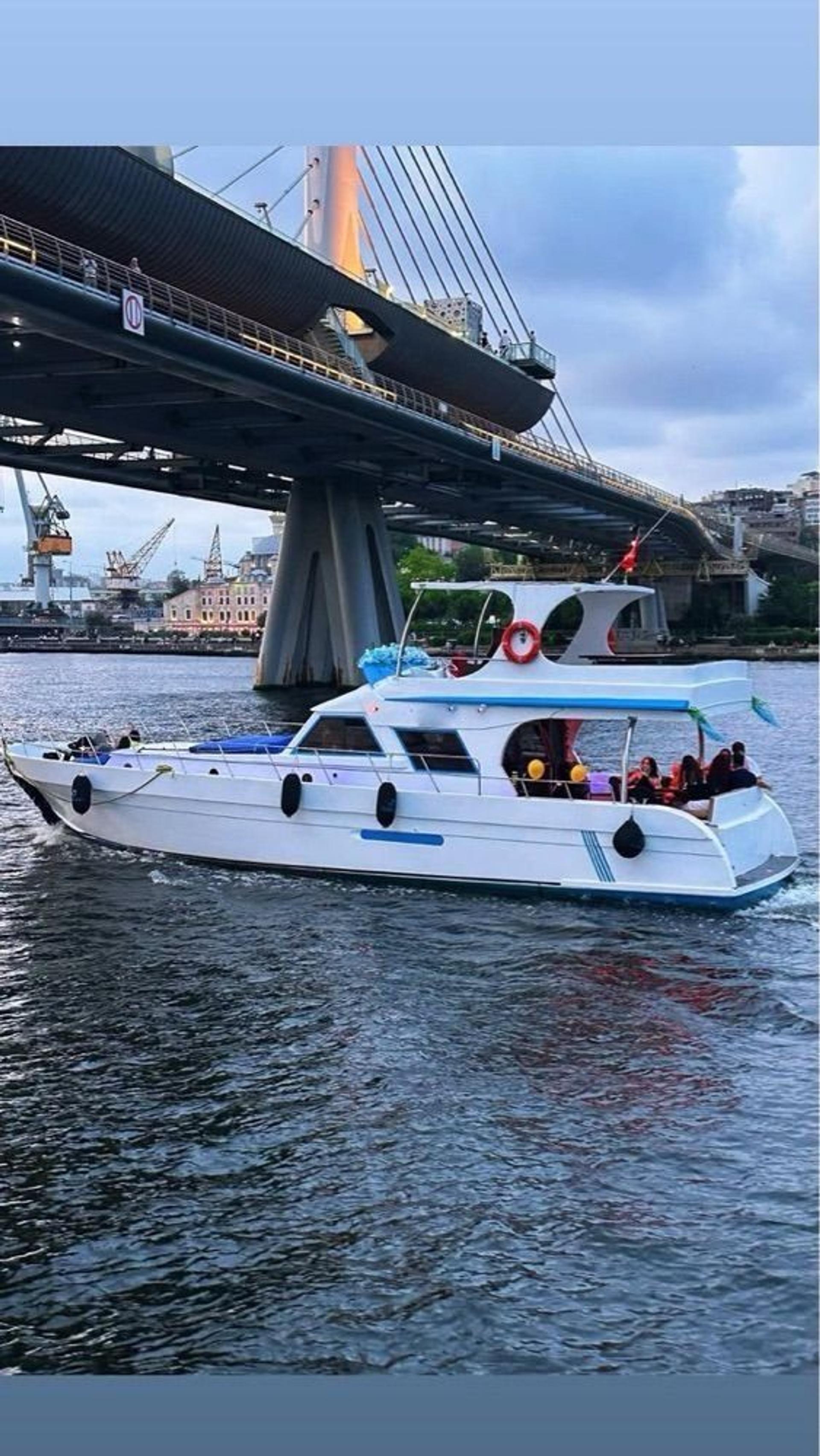 Kiralık Özel yapım 16m Motoryat - 116 - photo 1