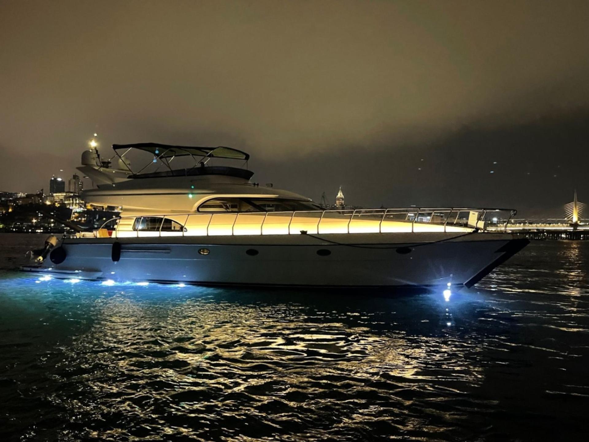 Rental Custom made 22m Motor Yacht - 187 - photo 1