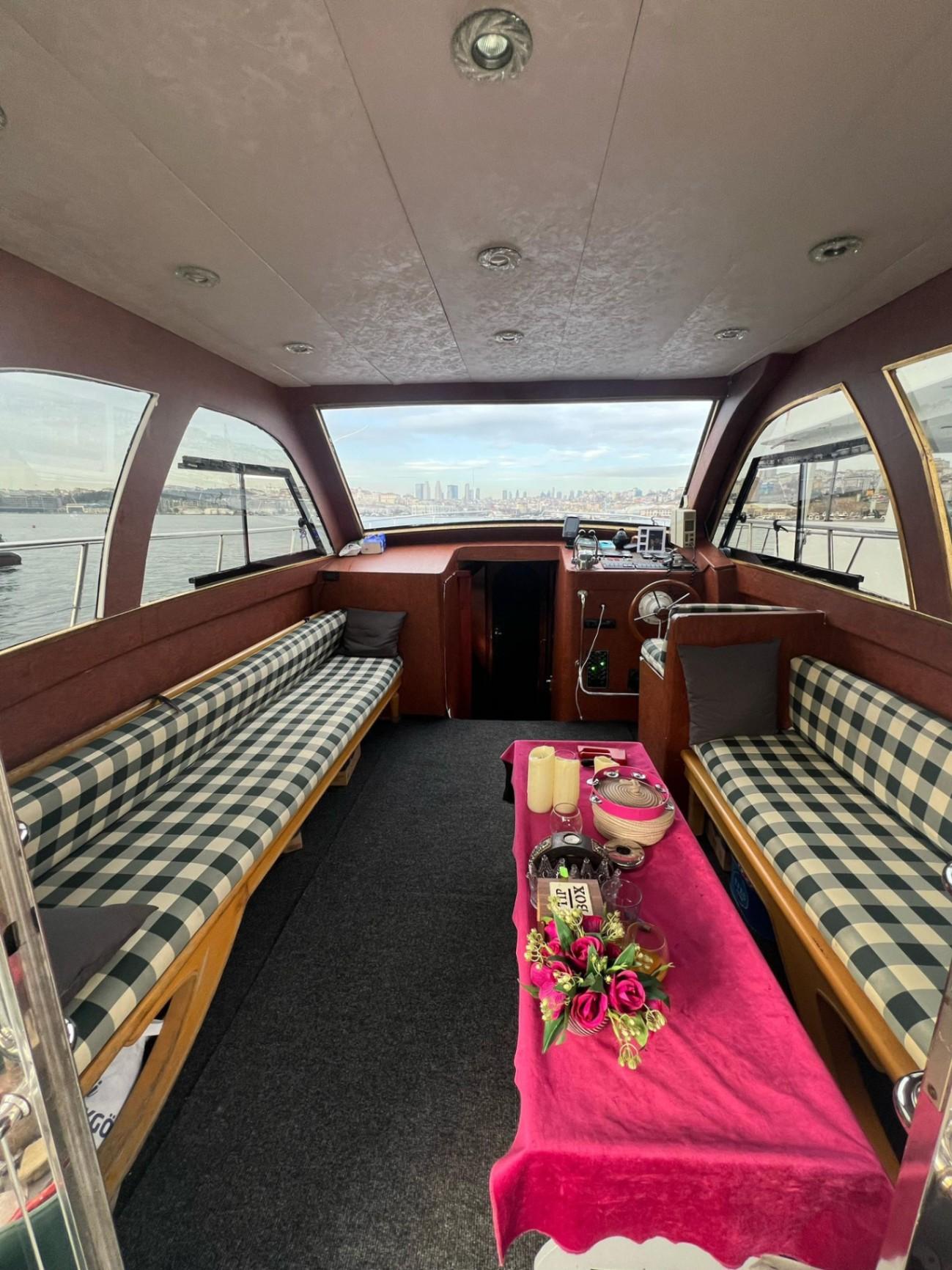 Rental Custom made 13m Motor Yacht - 79-6