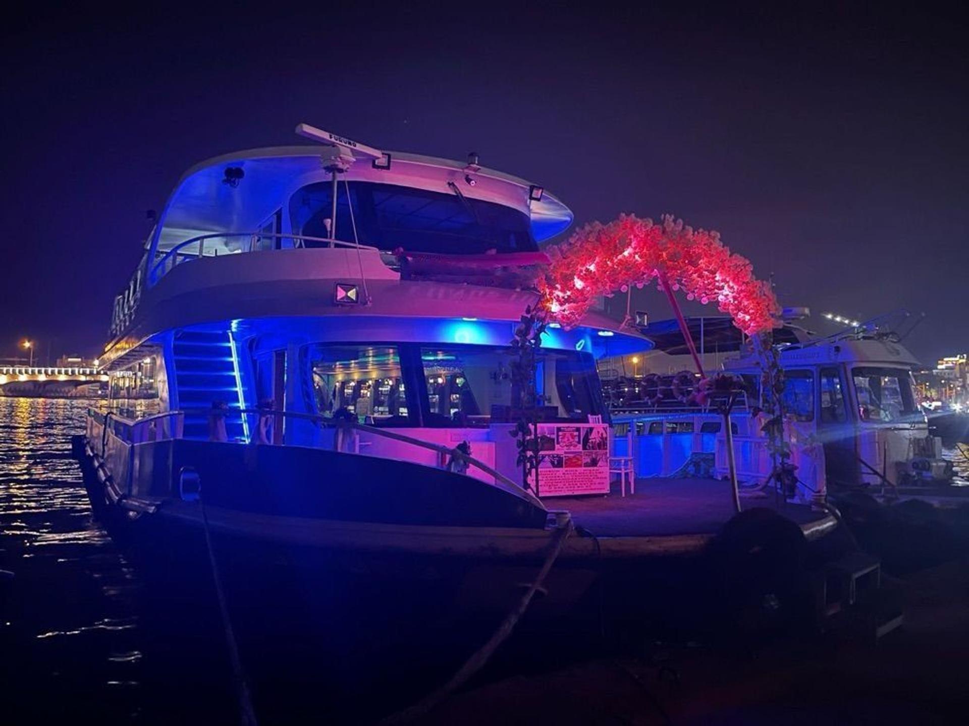 Rental Custom made 25m Party Boat - 918 - photo 2