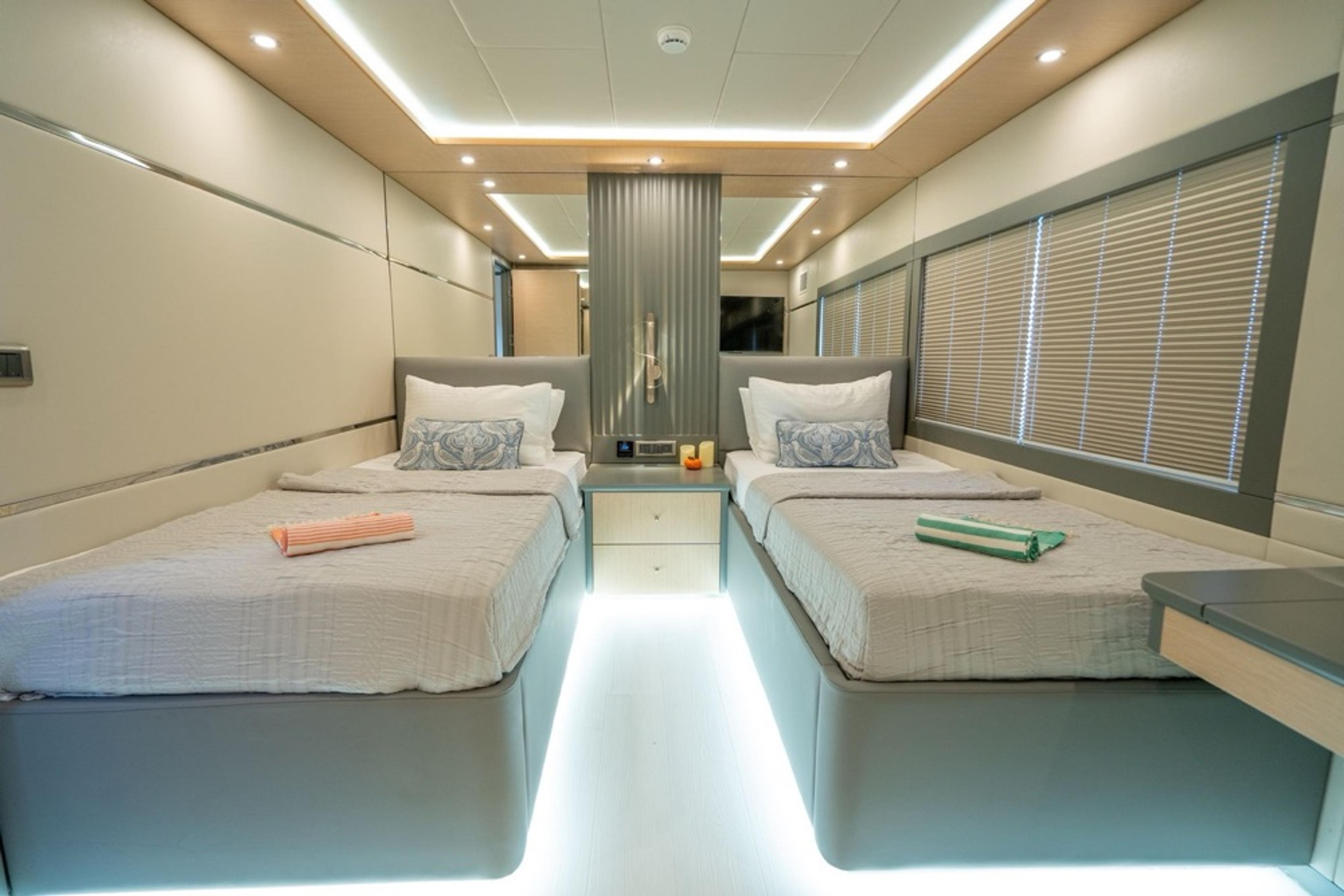 Rental Custom made 27m Motor Yacht - 867 - photo 10