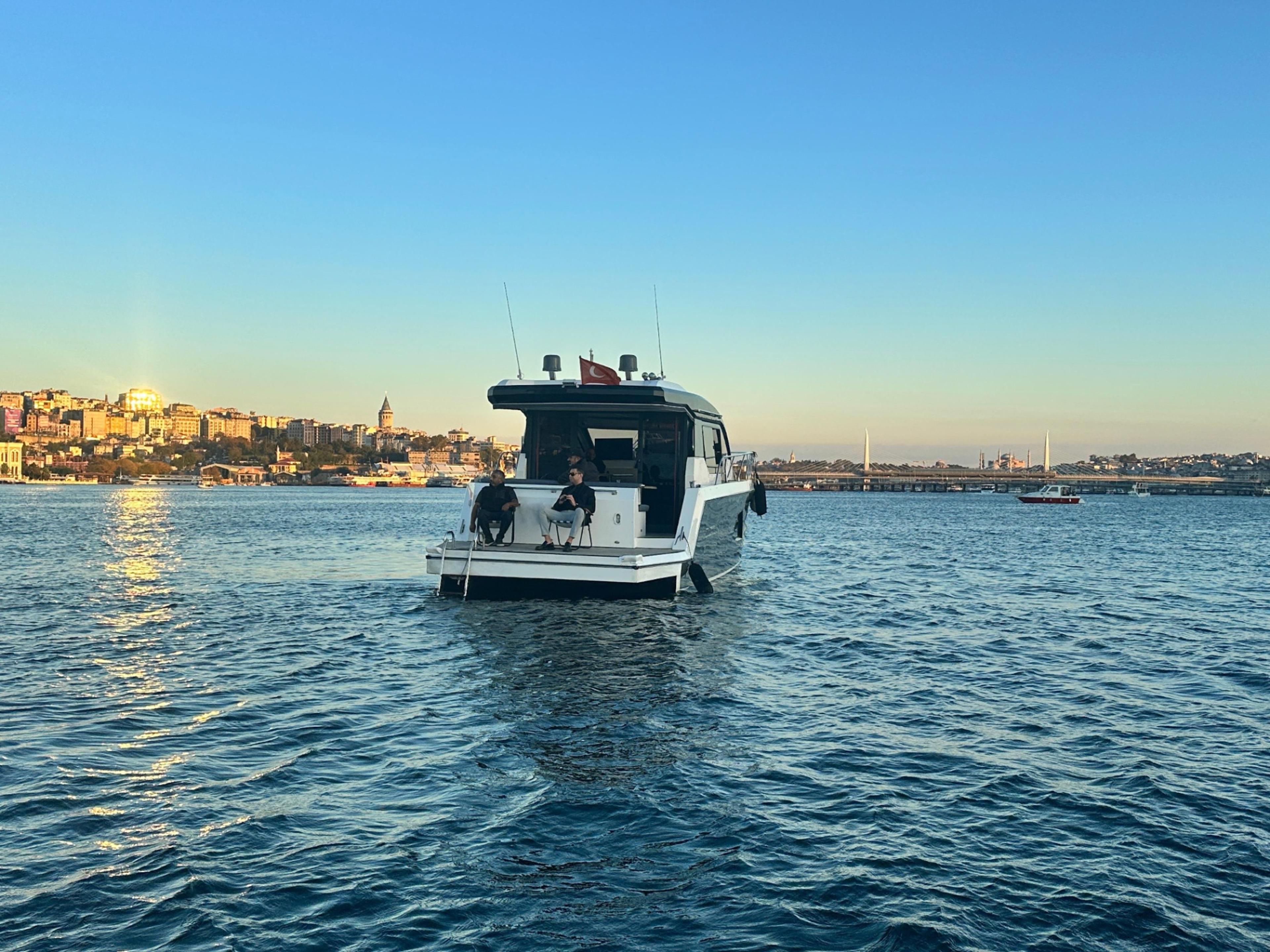 Kiralık Ocean Yachts 12m Motoryat - 694 - photo 18