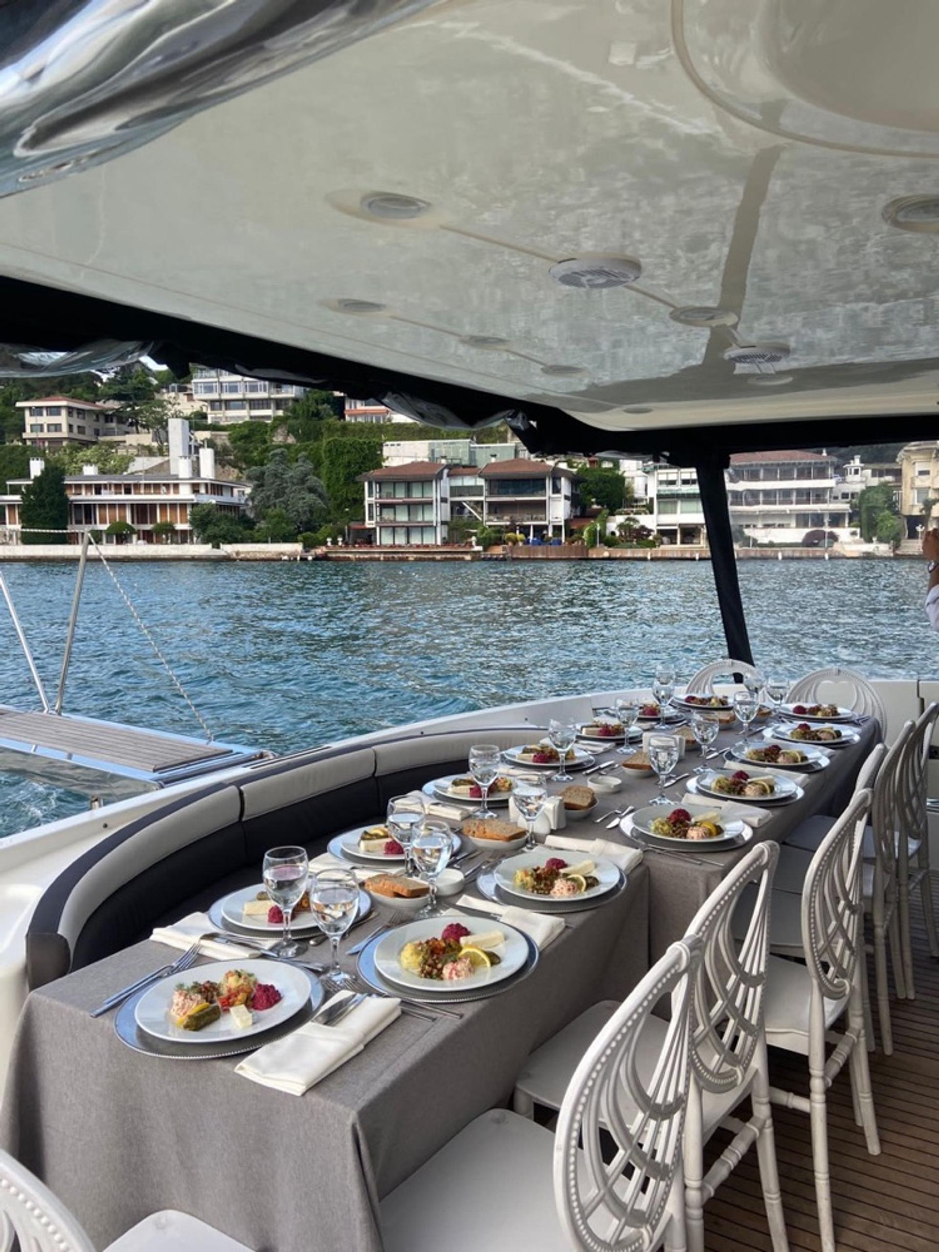 Kiralık Azimut 22m Motoryat - 347 - photo 15