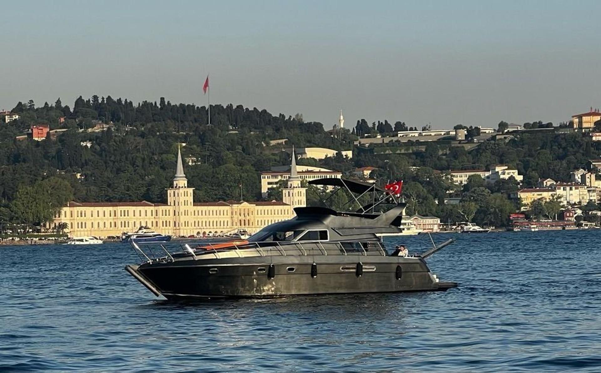 Rental Custom made 17m Motor Yacht - 854 - photo 1