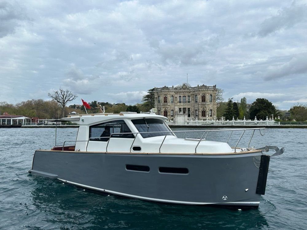 Custom made 10m Motor Yacht