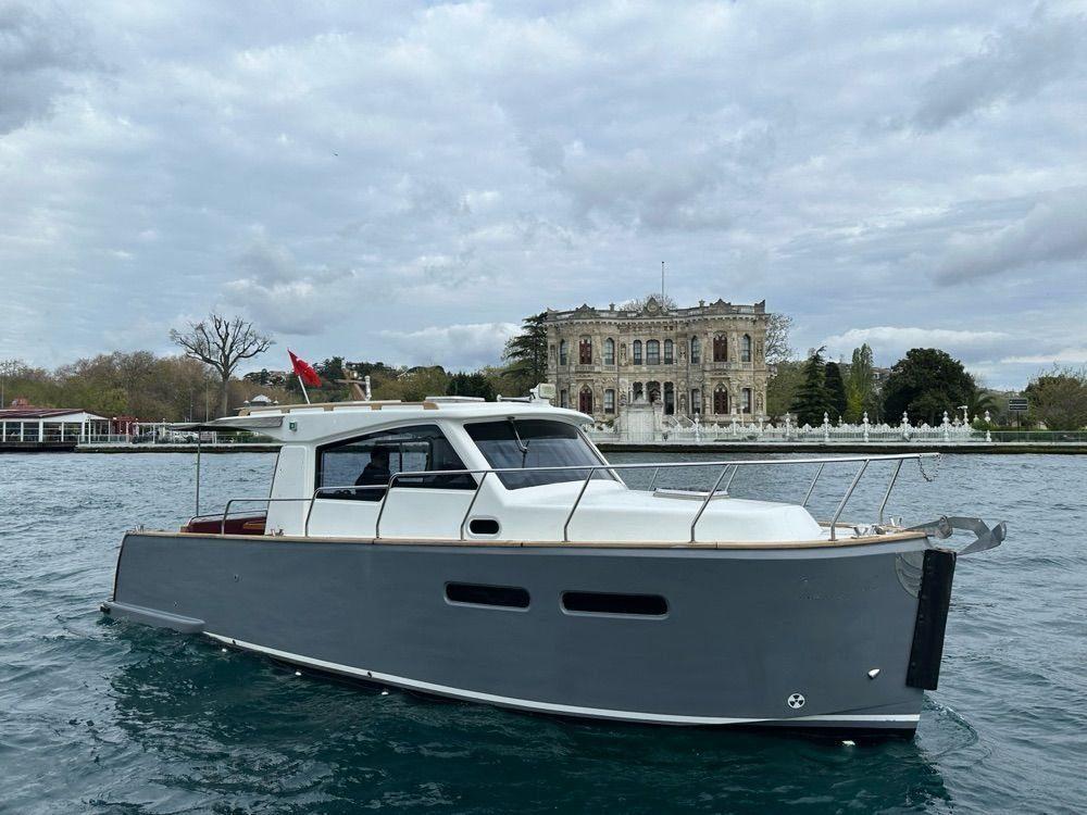Rental Custom made 10m Motor Yacht - 1030 - photo 3
