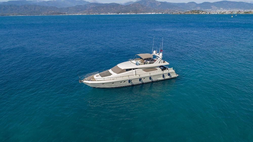 Rental Ferretti Yachts 22m Motor Yacht - 541-1