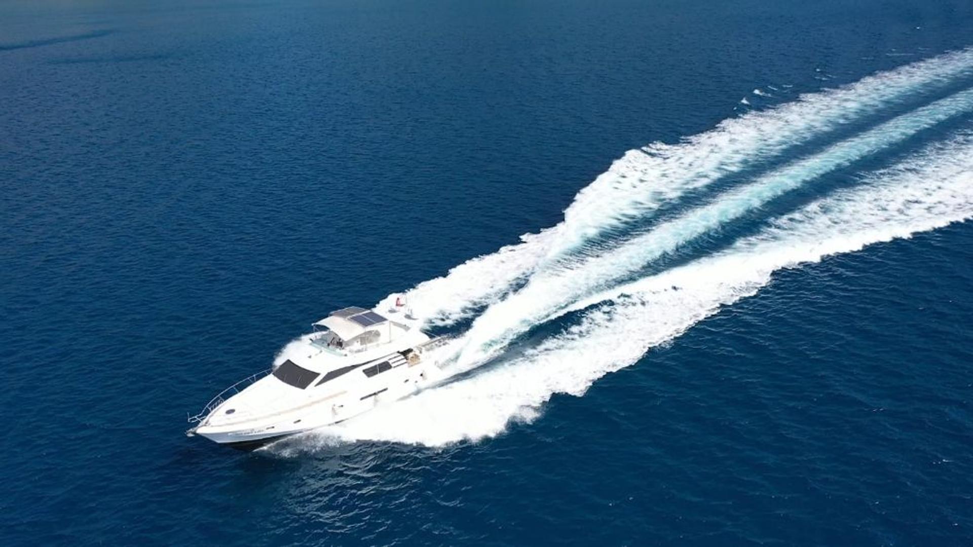 Kiralık Özel yapım 20m Motoryat - 1055 - photo 1