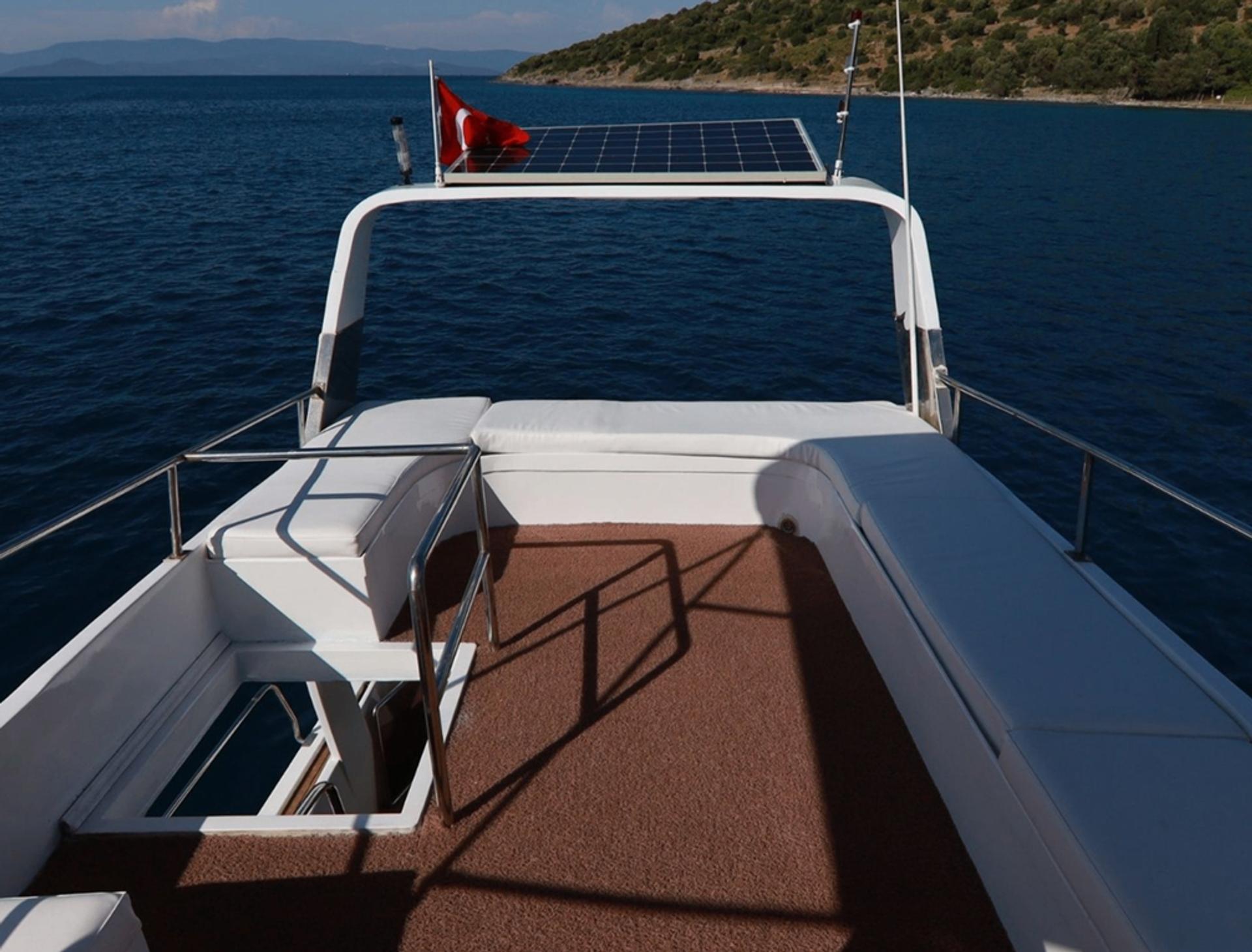 Rental Custom made 14m Motor Yacht - 393 - photo 11