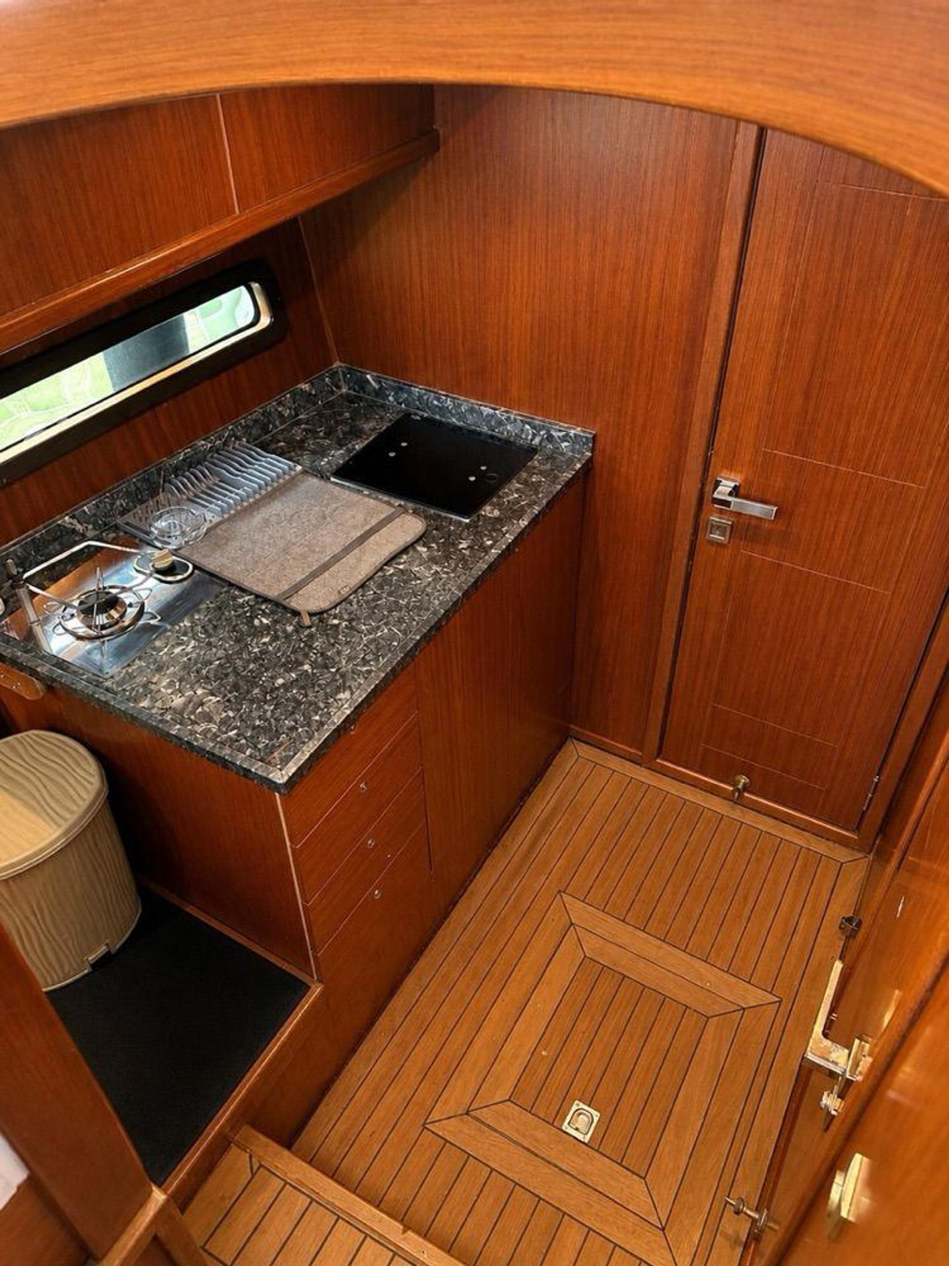 Kiralık Özel yapım 10m Motoryat - 1030 - photo 7