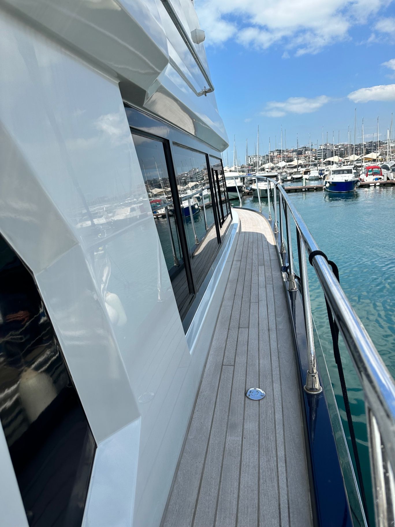 Özel yapım 14m Motoryat