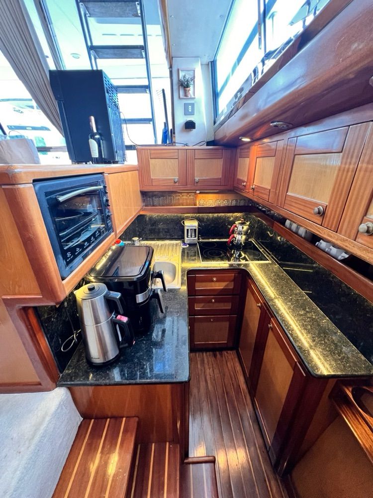 Sunseeker 18m Motoryat