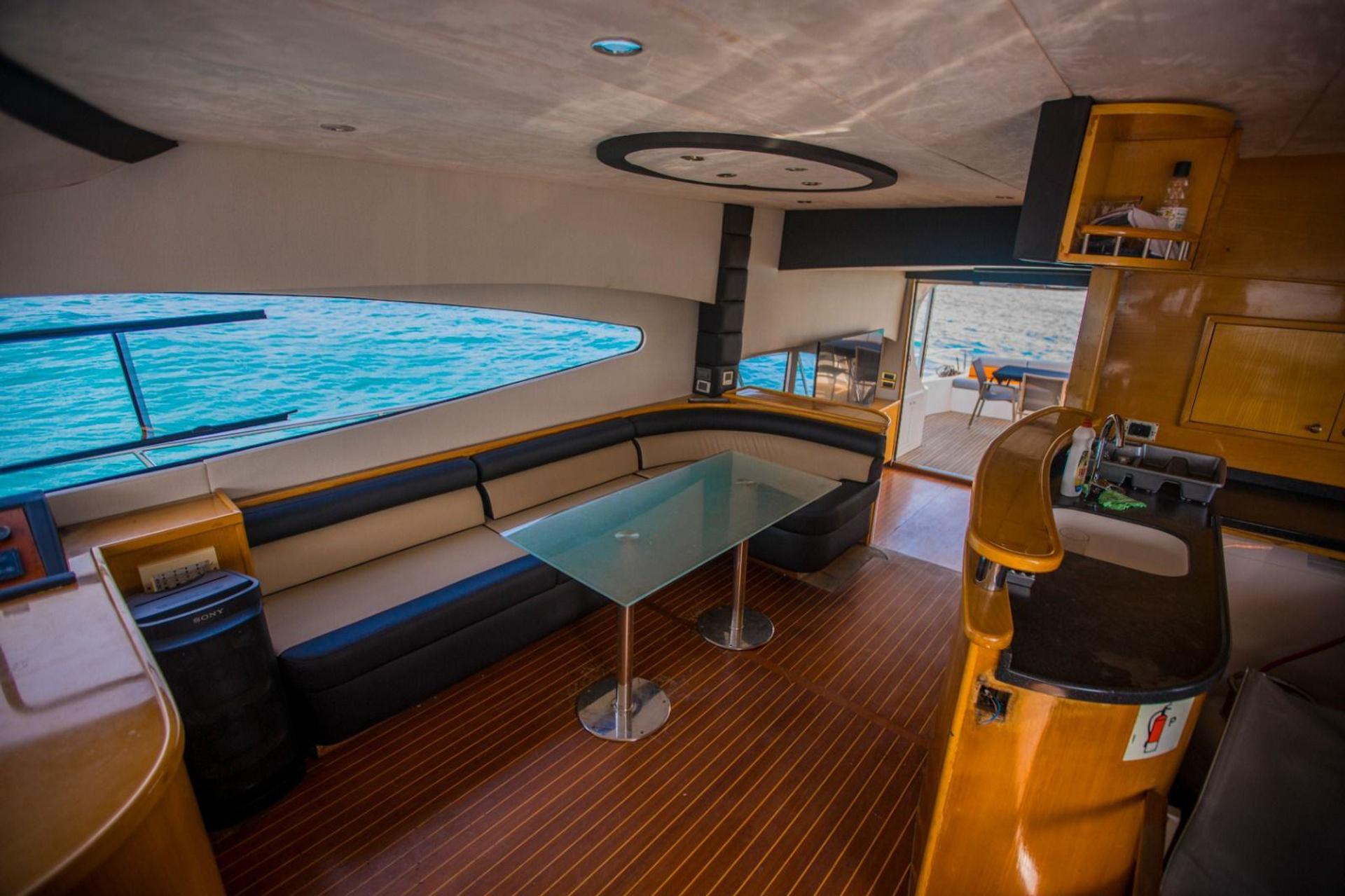 Kiralık Azimut 22m Motoryat - 227 - photo 12