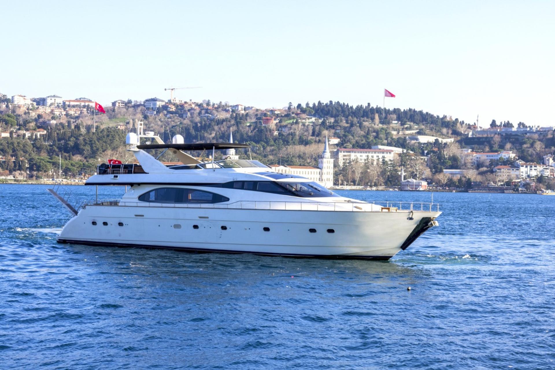 Rental Azimut 27m Motor Yacht - 744 - photo 1