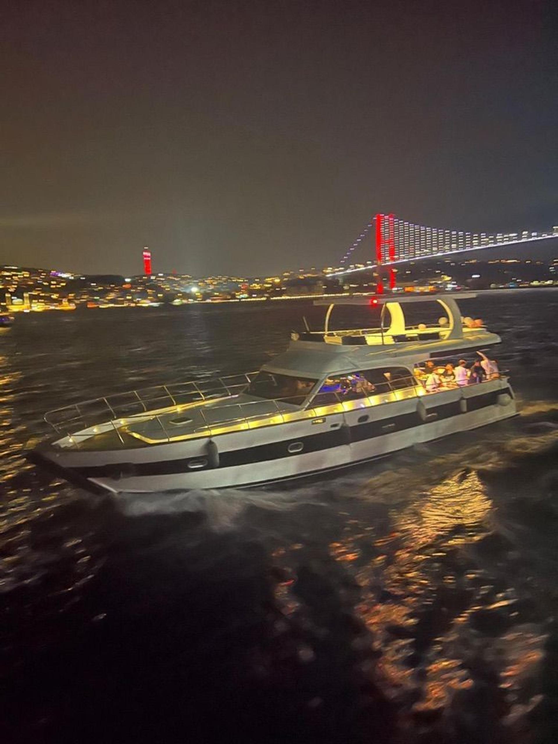 Kiralık Özel yapım 18m Motoryat - 80 - photo 1