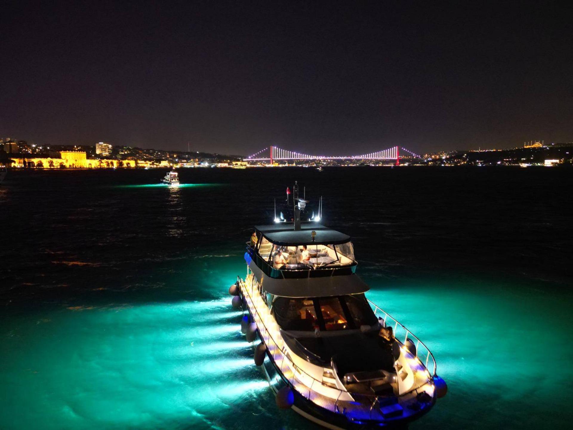 Rental Custom made 22m Motor Yacht - 152 - photo 4