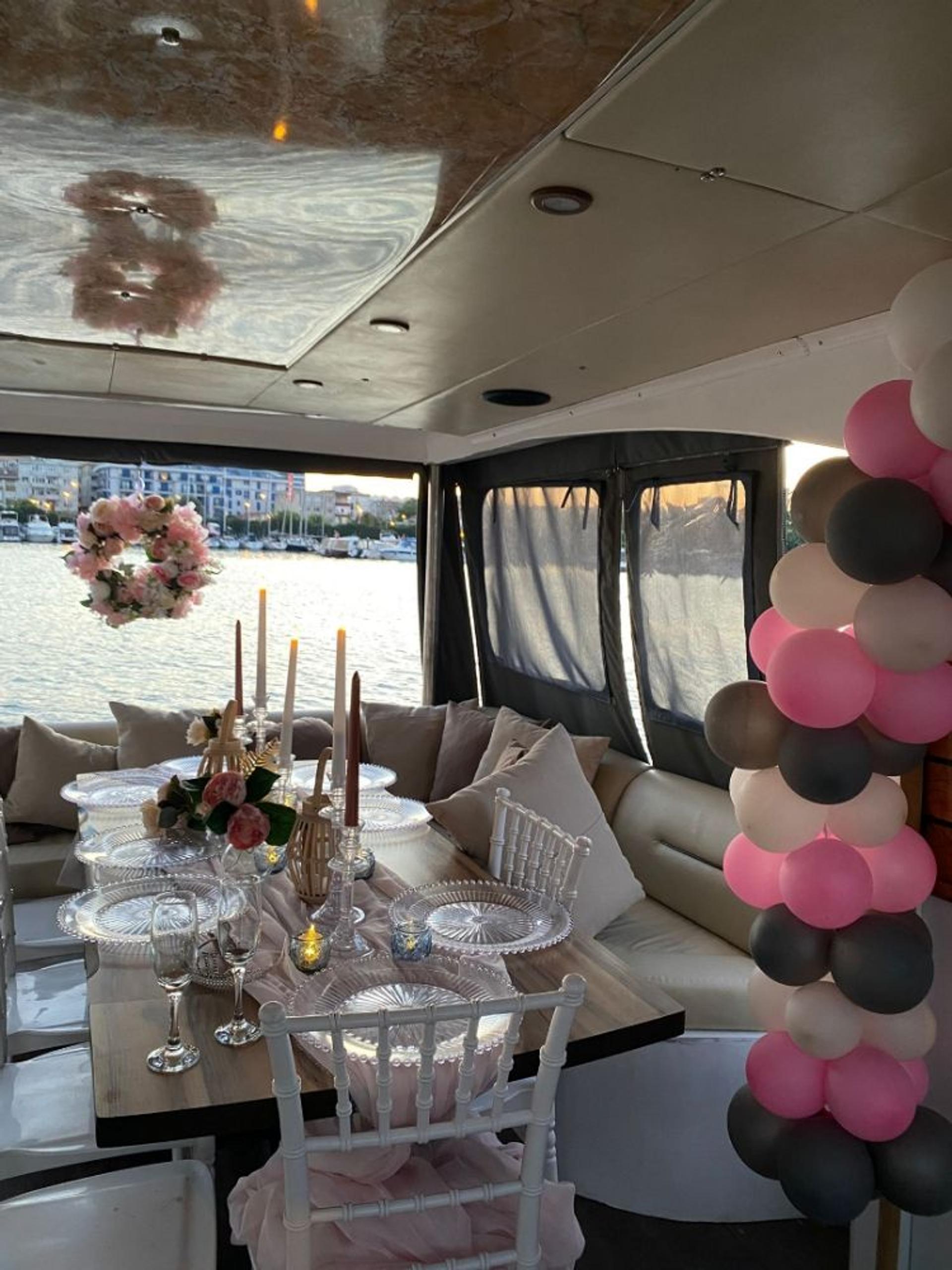 Rental Custom made 12m Motor Yacht - 881 - photo 31