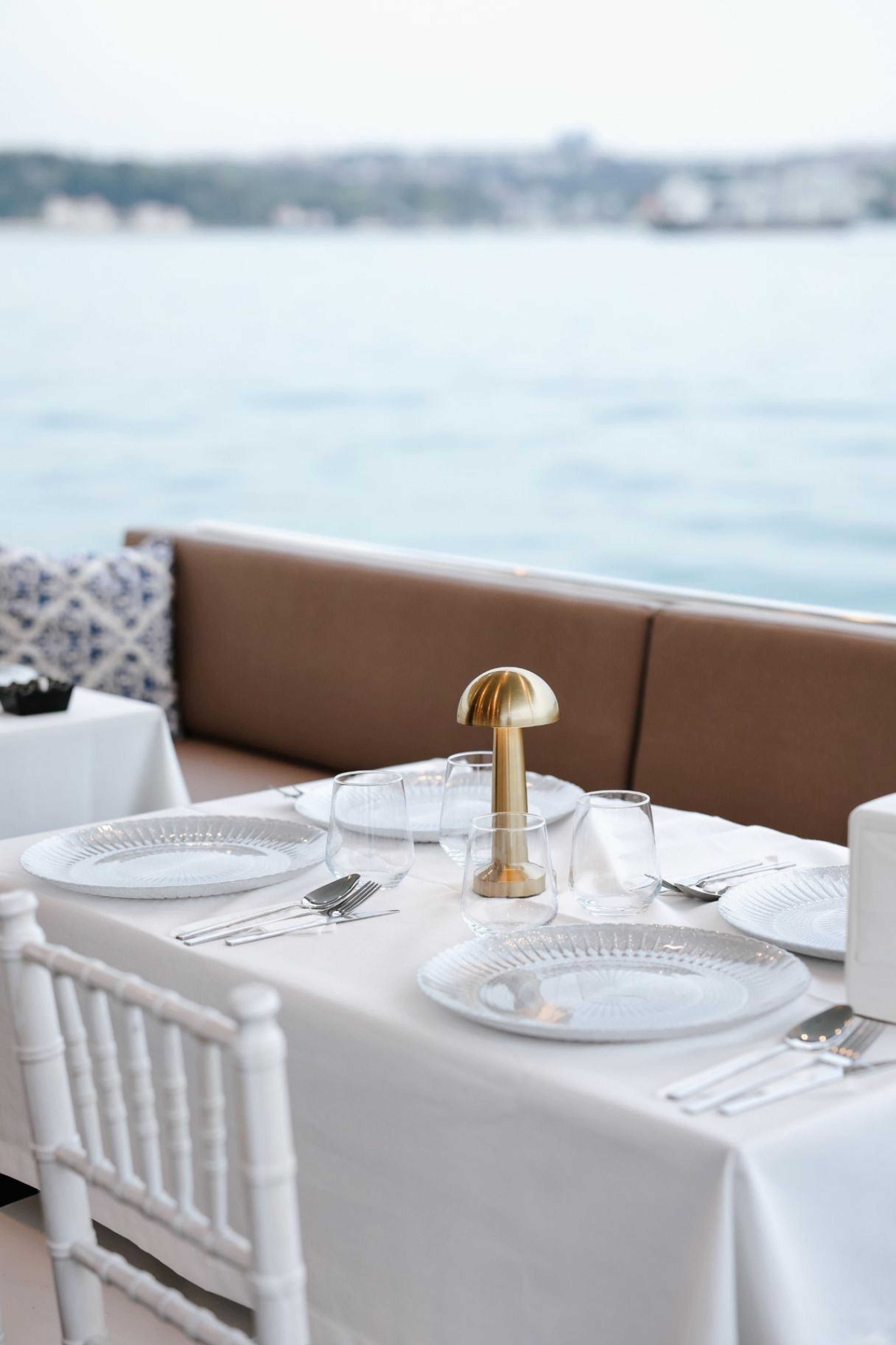 Rental Custom made 22m Motor Yacht - 1107 - photo 11