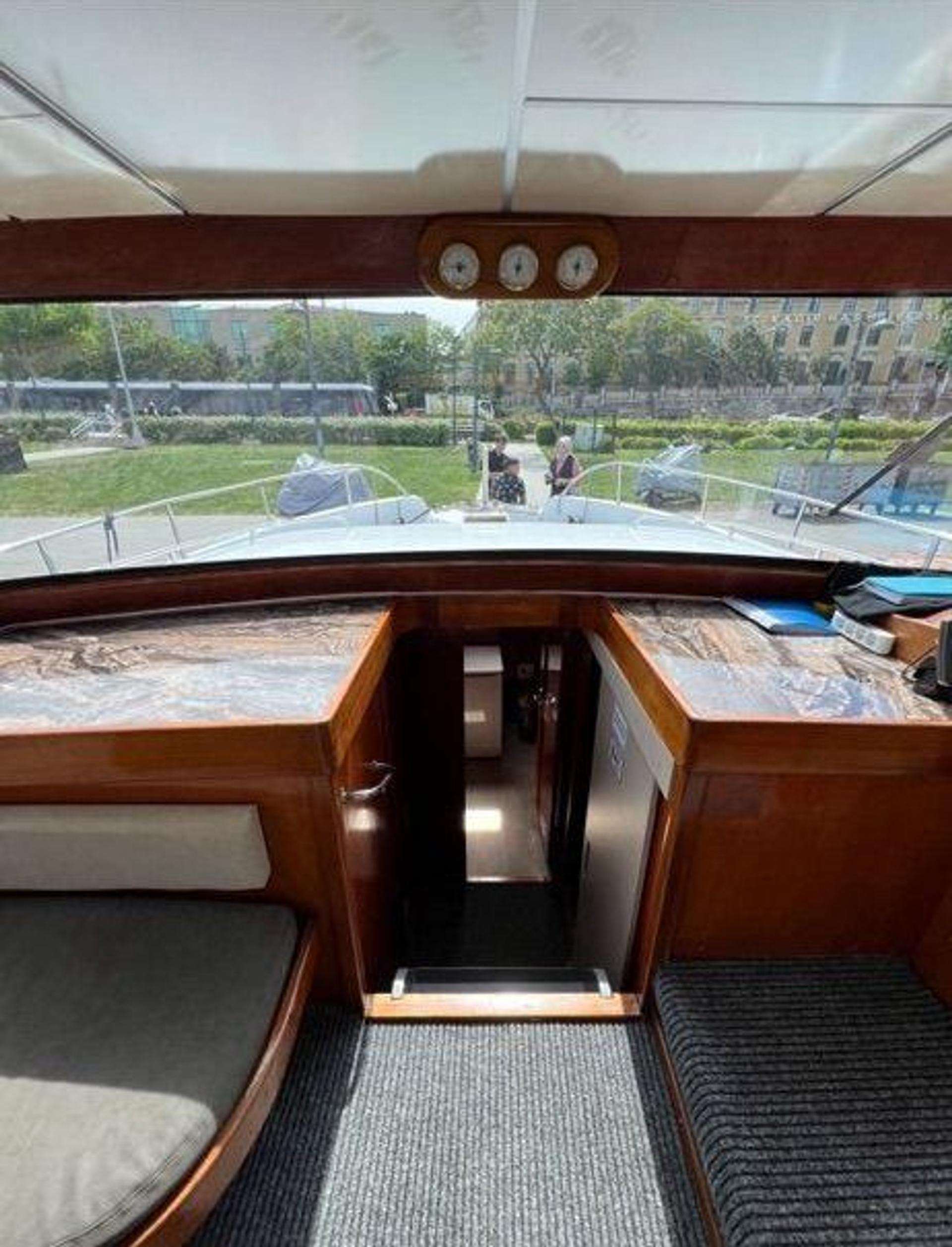Rental Custom made 20m Motor Yacht - 862 - photo 16