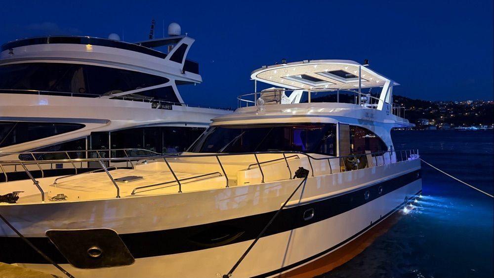 Rental Custom made 22m Motor Yacht - 1056-4