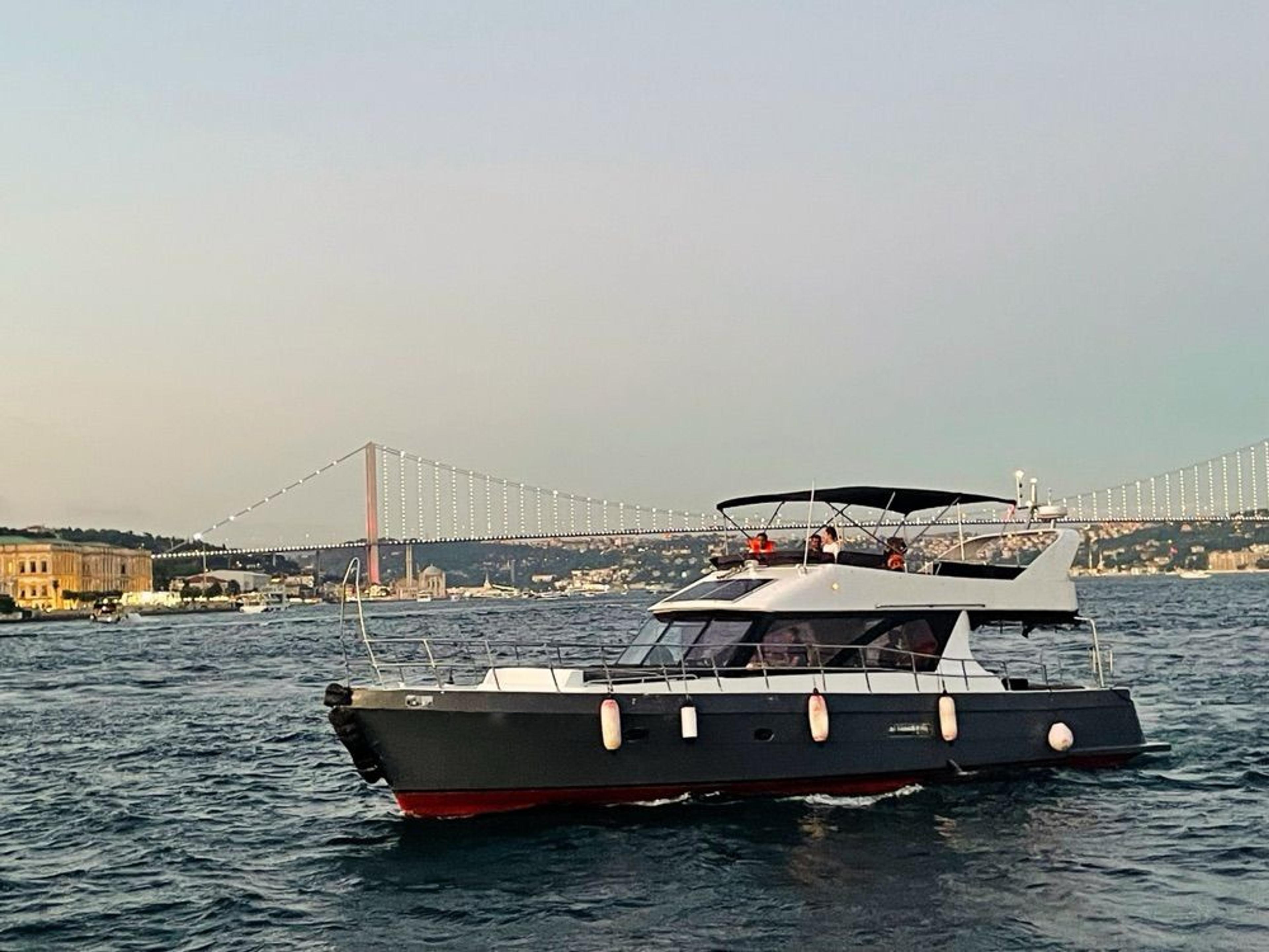 Kiralık Özel yapım 18m Motoryat - 319 - photo 1