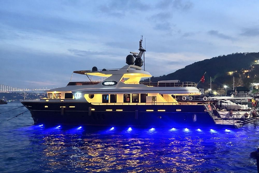 Özel yapım 33m Motoryat