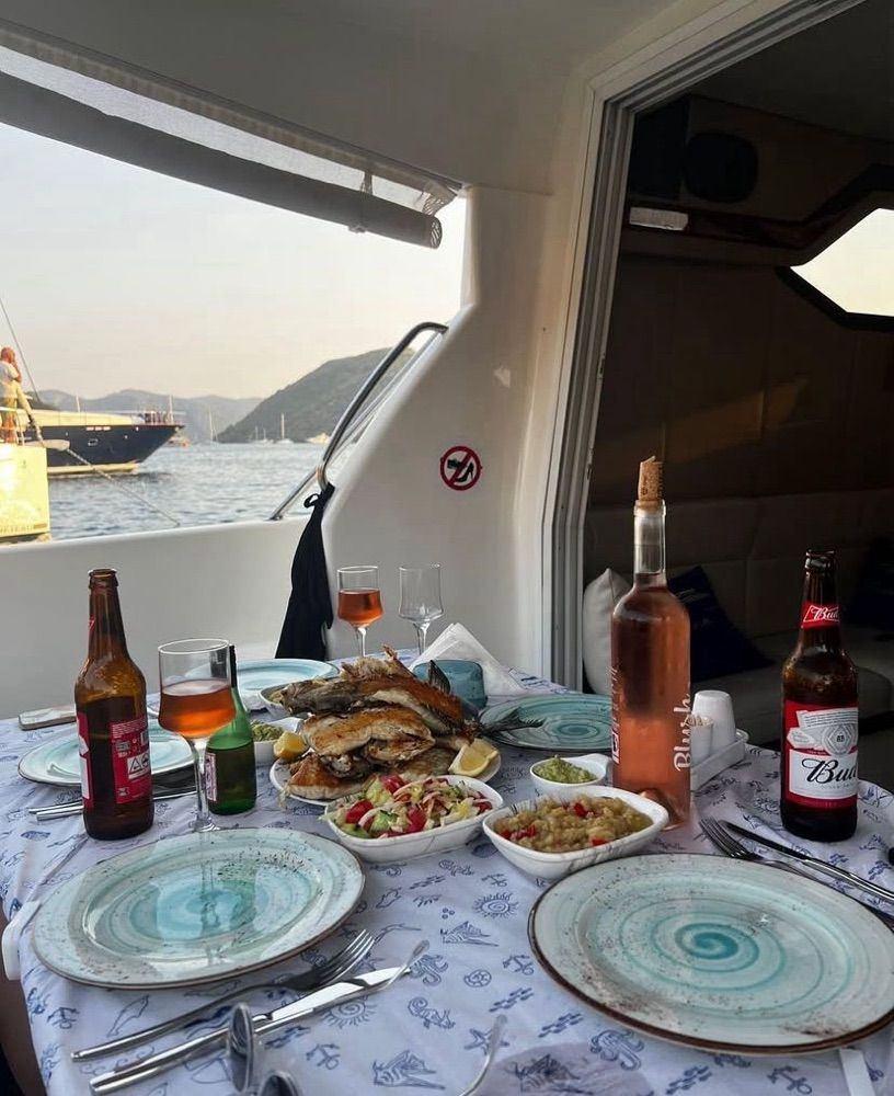 Rental Eurocraft 14m Motor Yacht - 963-11