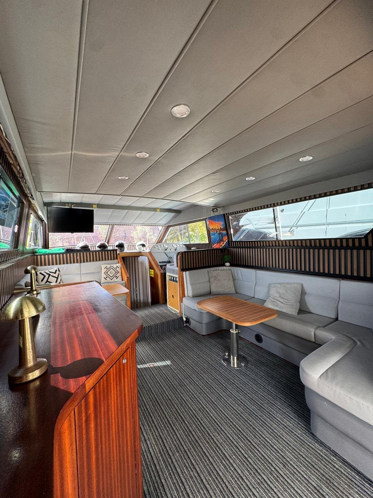 Özel yapım 18m Motoryat