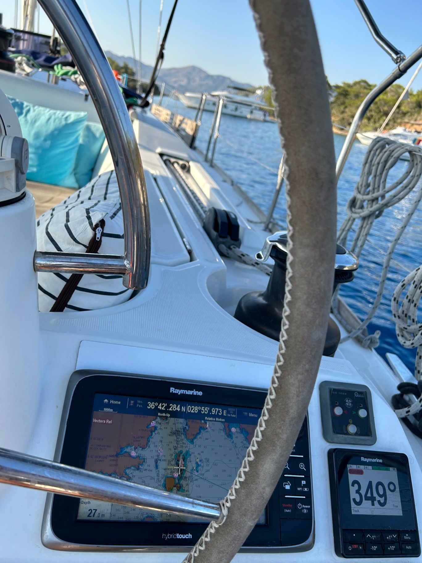 Jeanneau 14m Yelkenli