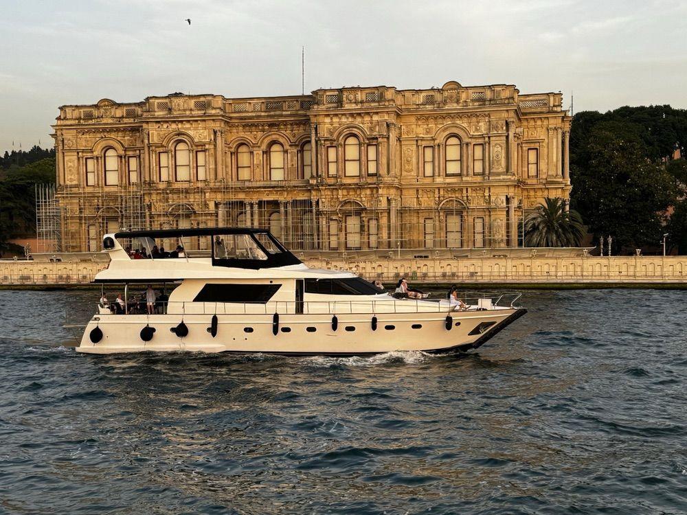 Rental Custom made 25m Motor Yacht - 427-0