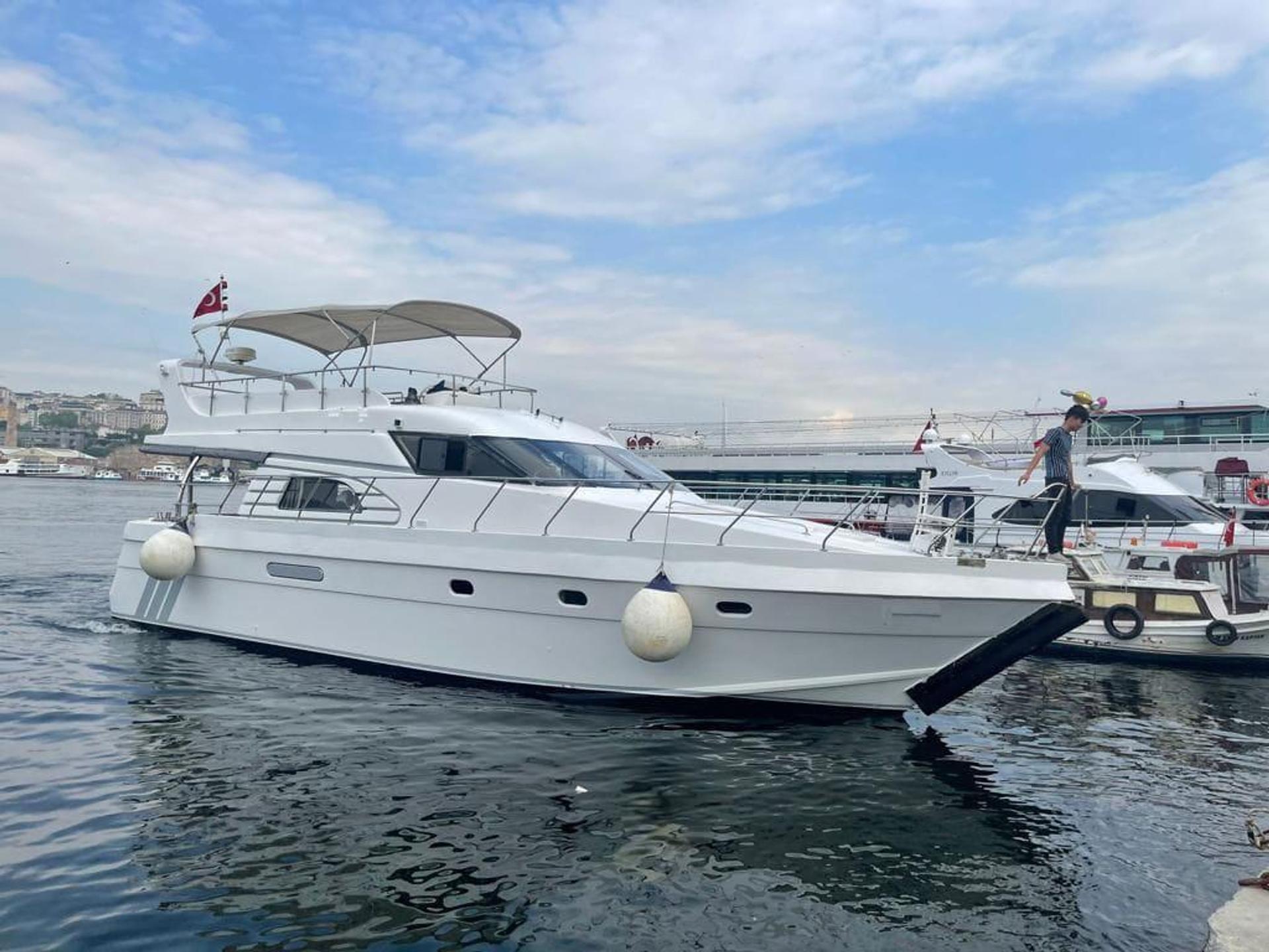 Kiralık Özel yapım 15m Motoryat - 77 - photo 1