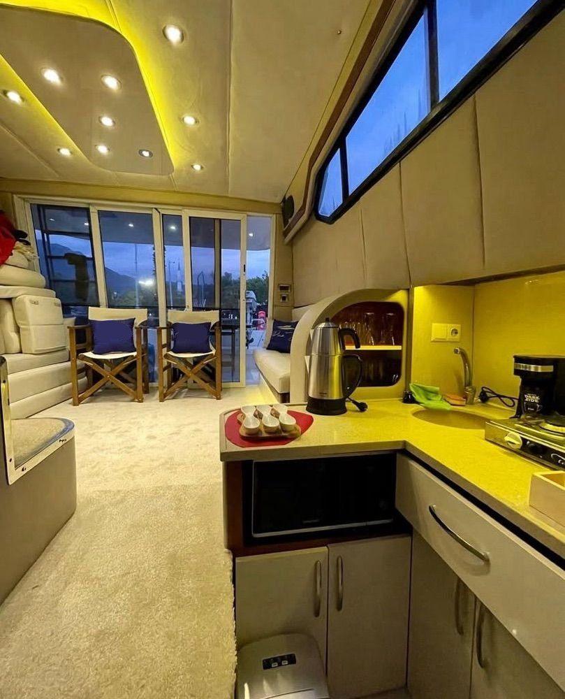 Rental Eurocraft 14m Motor Yacht - 963-15