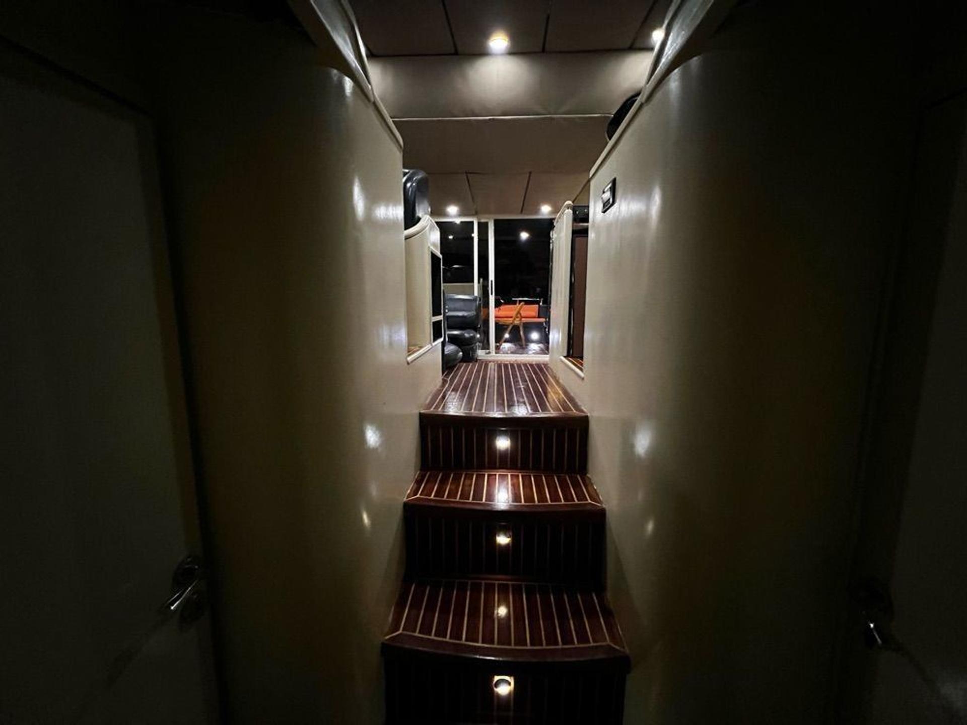 Rental Custom made 17m Motor Yacht - 854 - photo 13