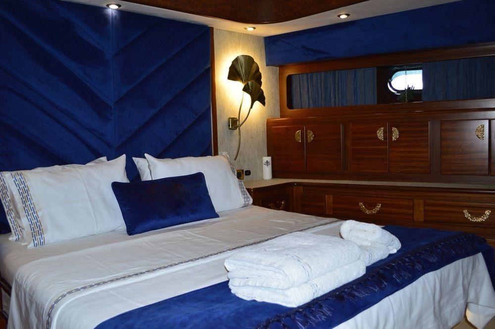 Rental Custom made 27m Motor Yacht - 543-15