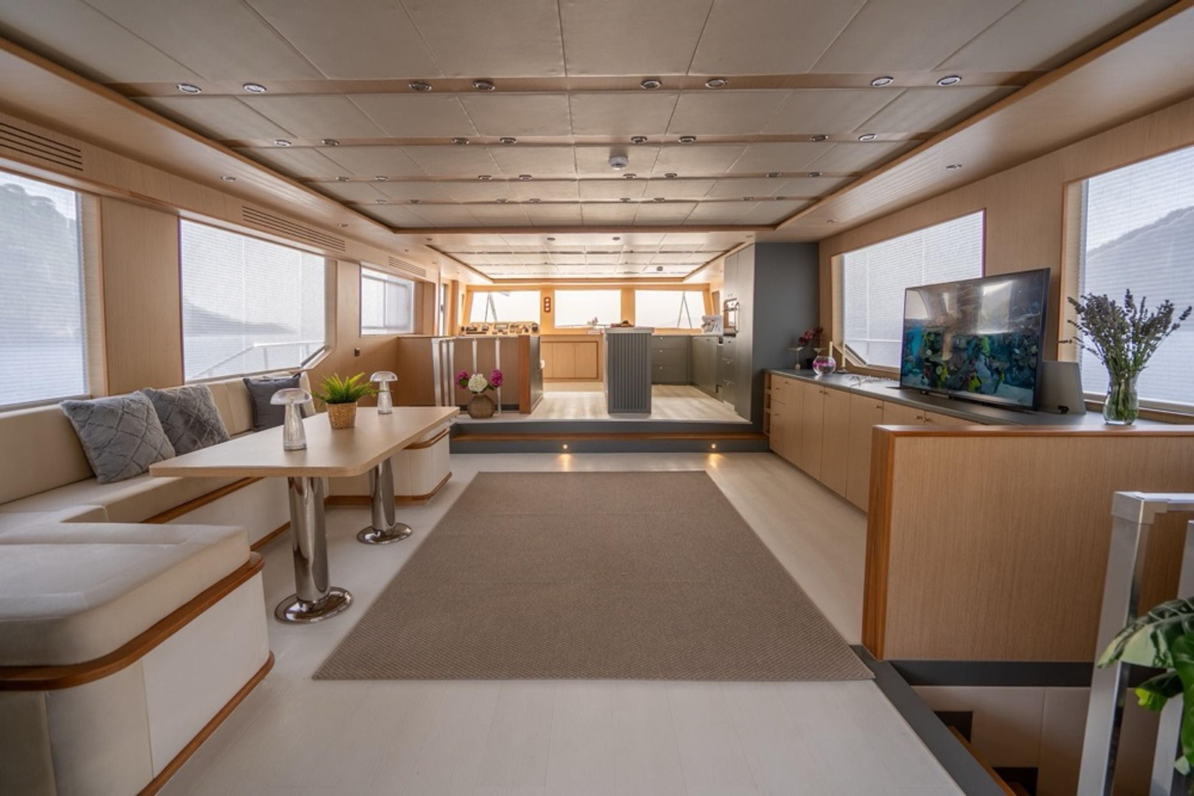 Rental Custom made 27m Motor Yacht - 867 - photo 6