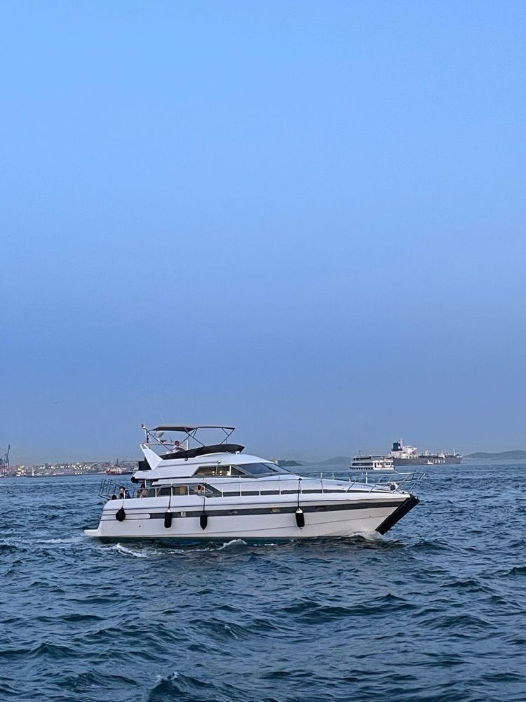 Mochi Craft 16m Motor Yacht