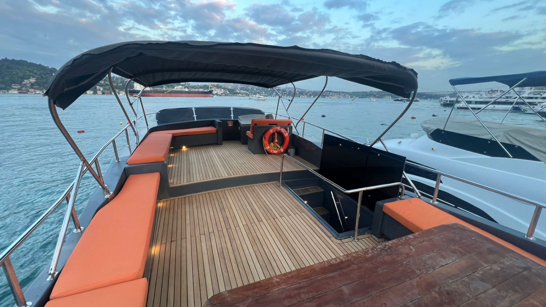 Özel yapım 21m Motoryat