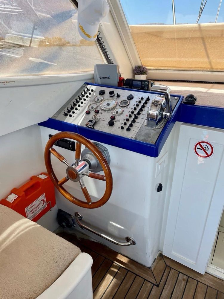 Özel yapım 11m Motoryat