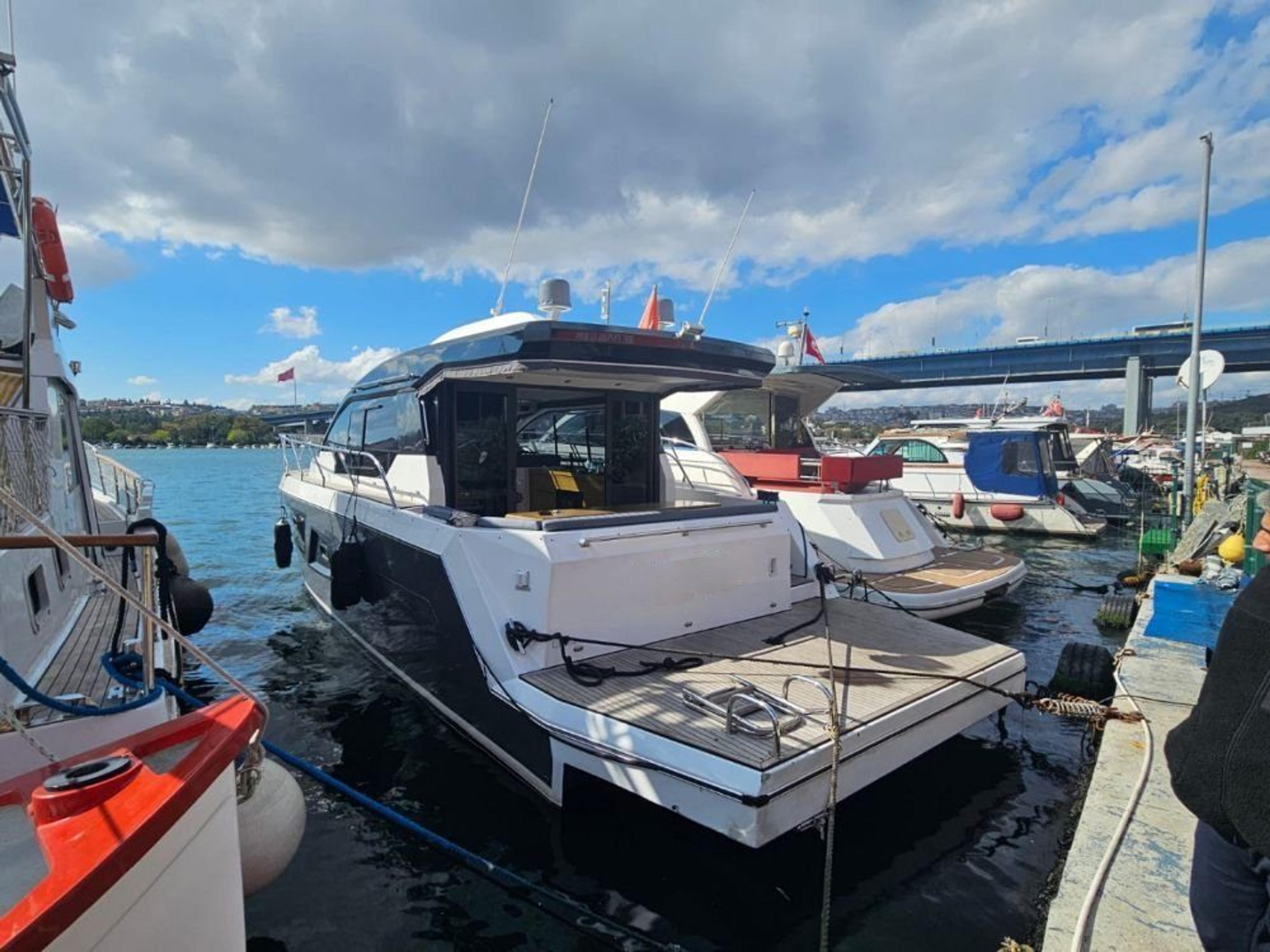 Kiralık Ocean Yachts 12m Motoryat - 694 - photo 3
