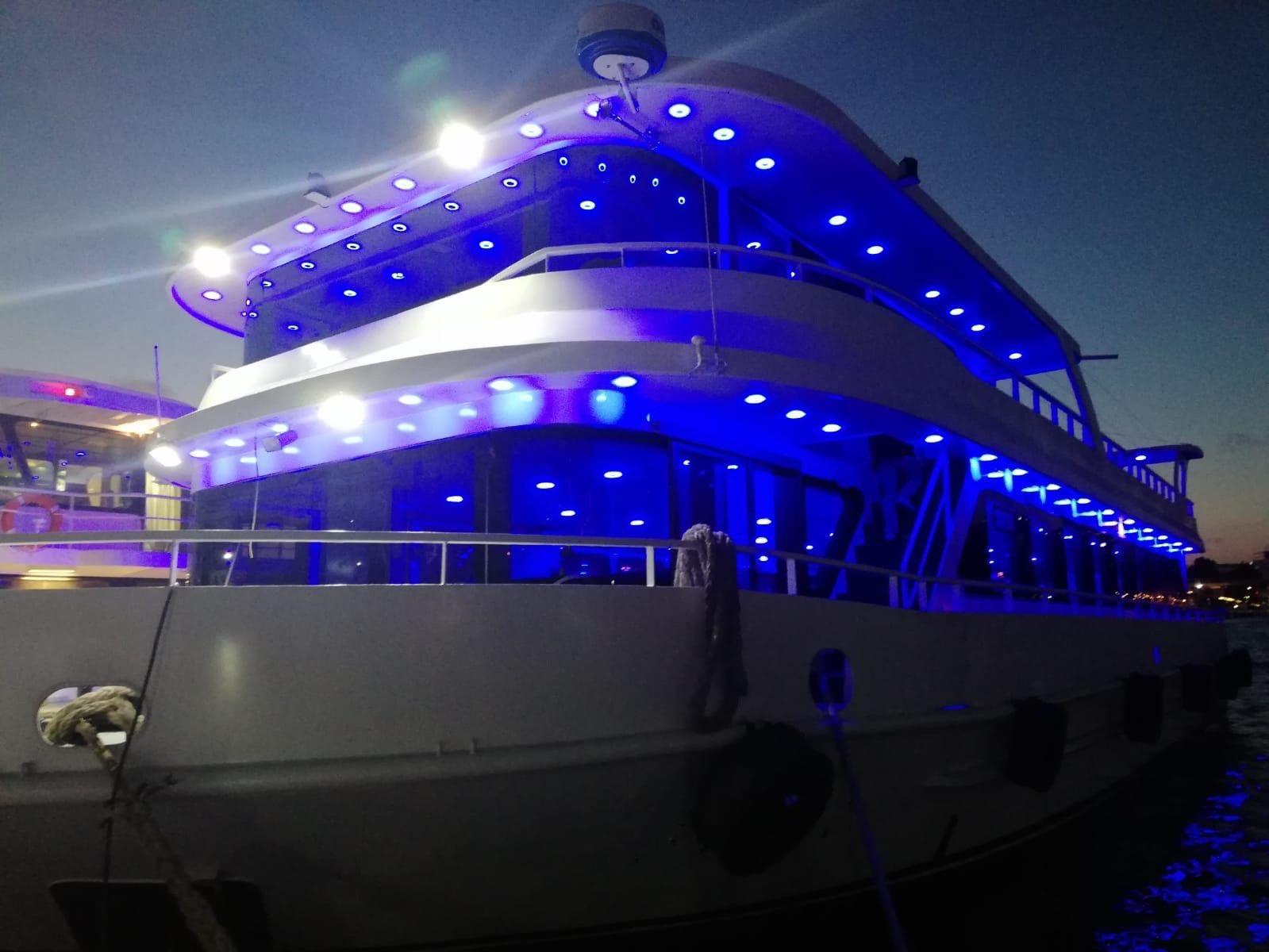 Rental Custom made 24m Party Boat - 465-4