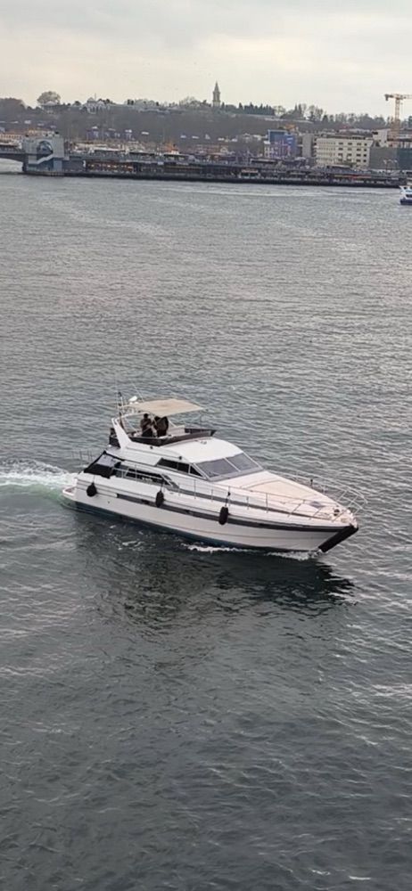 Mochi Craft 16m Motor Yacht