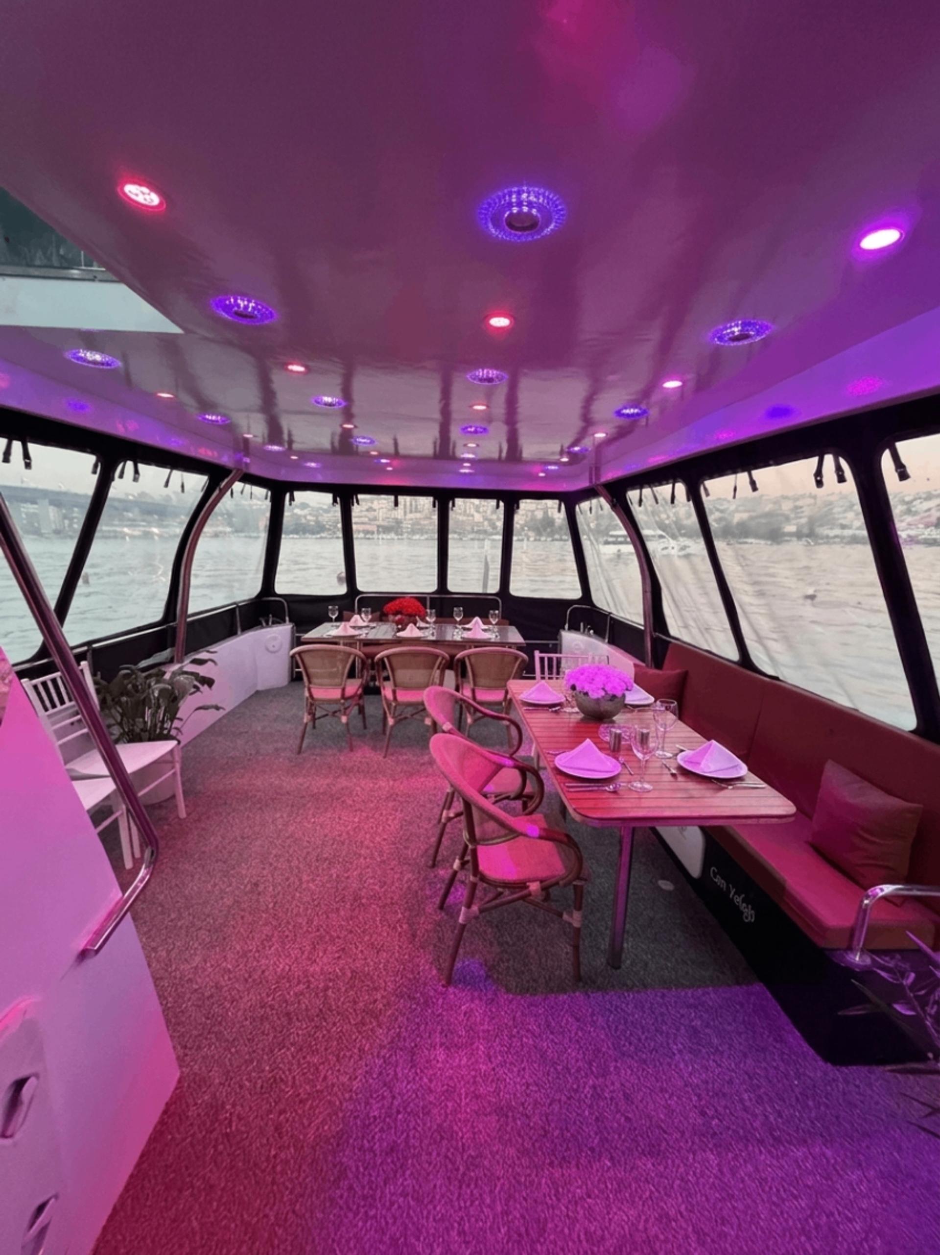 Rental Custom made 19m Motor Yacht - 1019 - photo 4