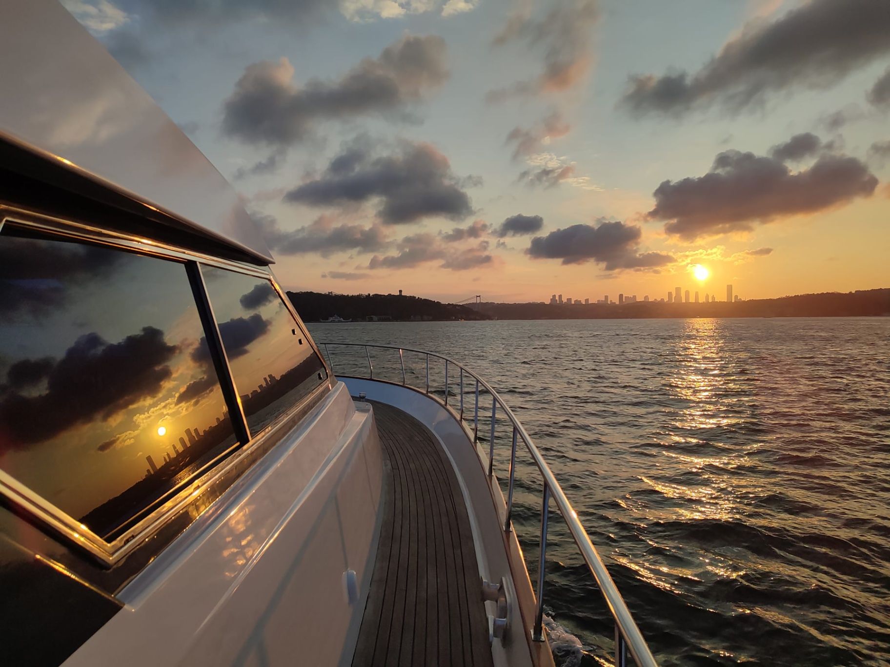 Alalunga 26m Motor Yacht