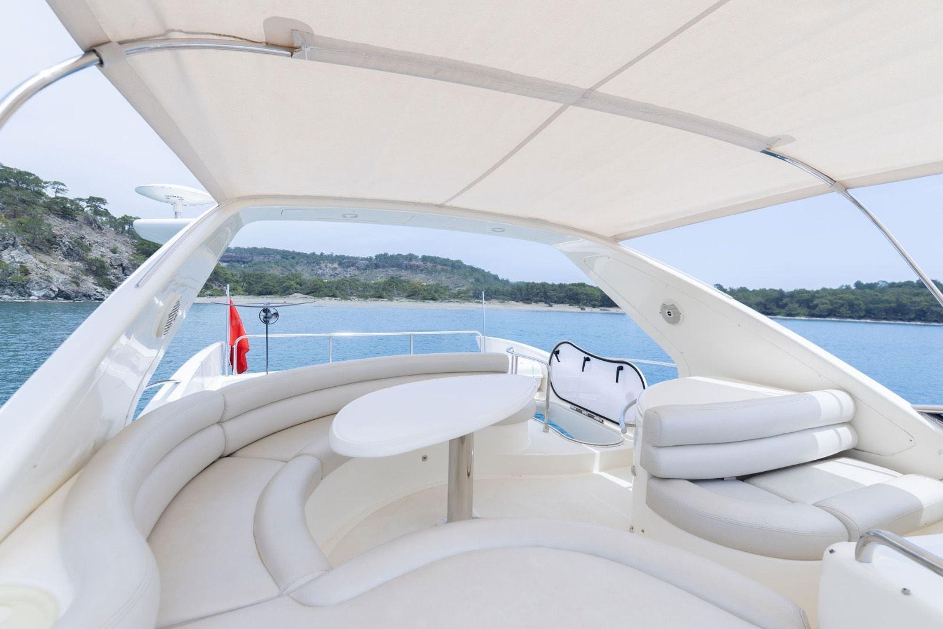 Rental Azimut 17m Motor Yacht - 909 - photo 4