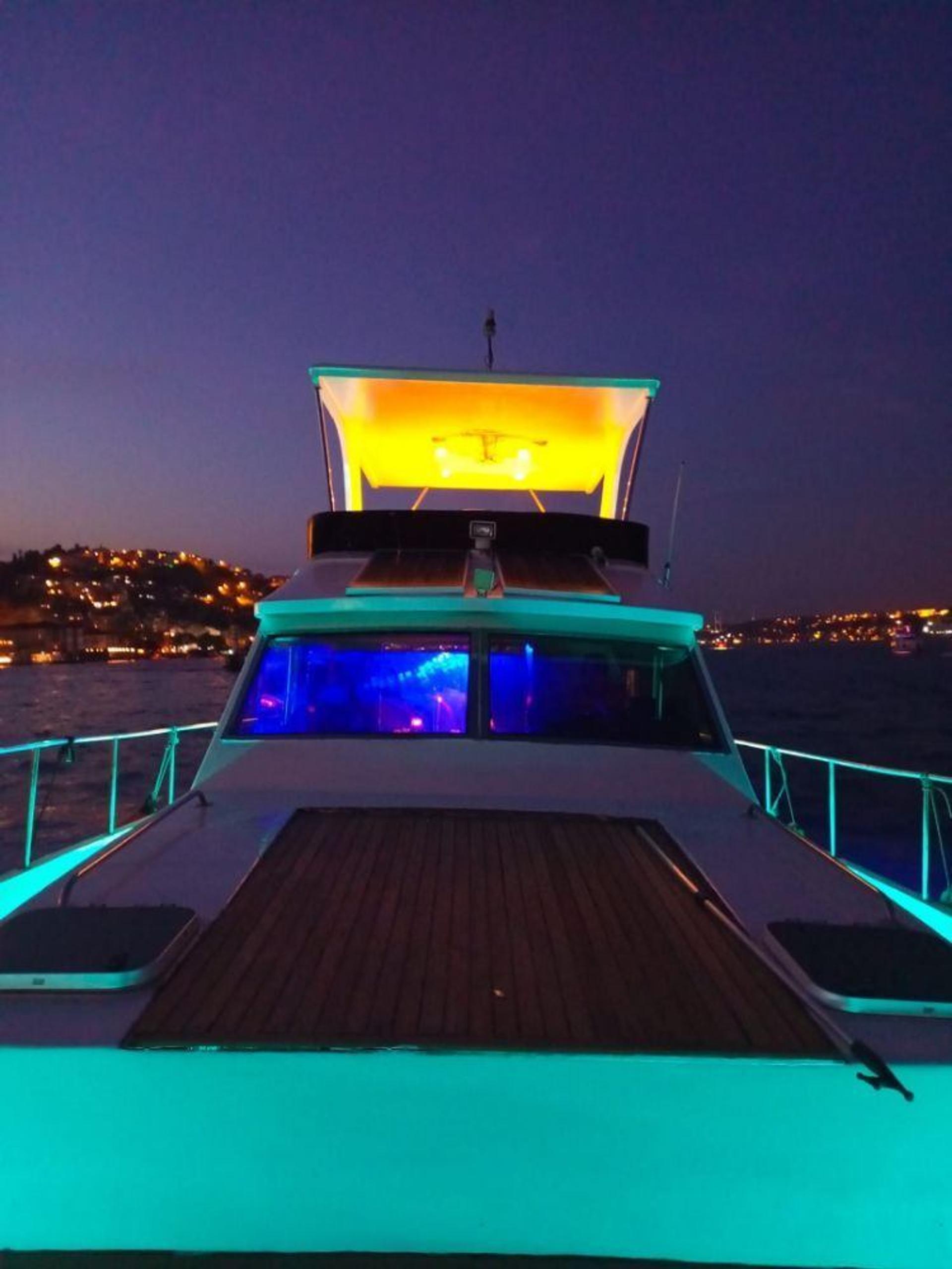 Kiralık Özel yapım 14m Motoryat - 842 - photo 20