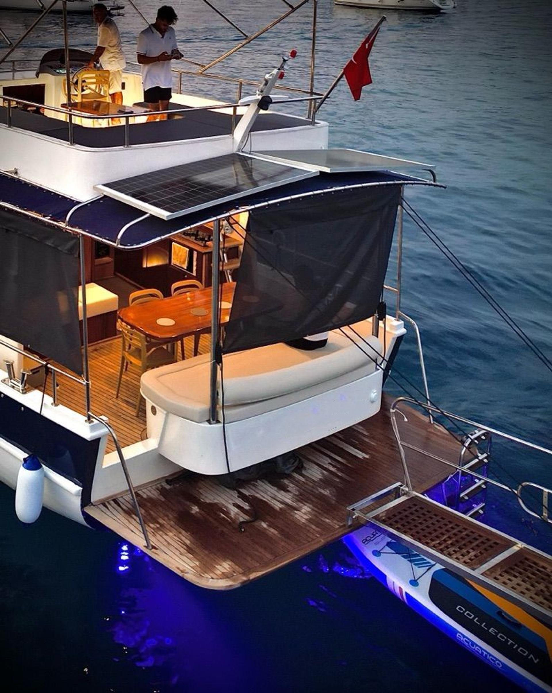 Rental Custom made 14m Motor Yacht - 619 - photo 3