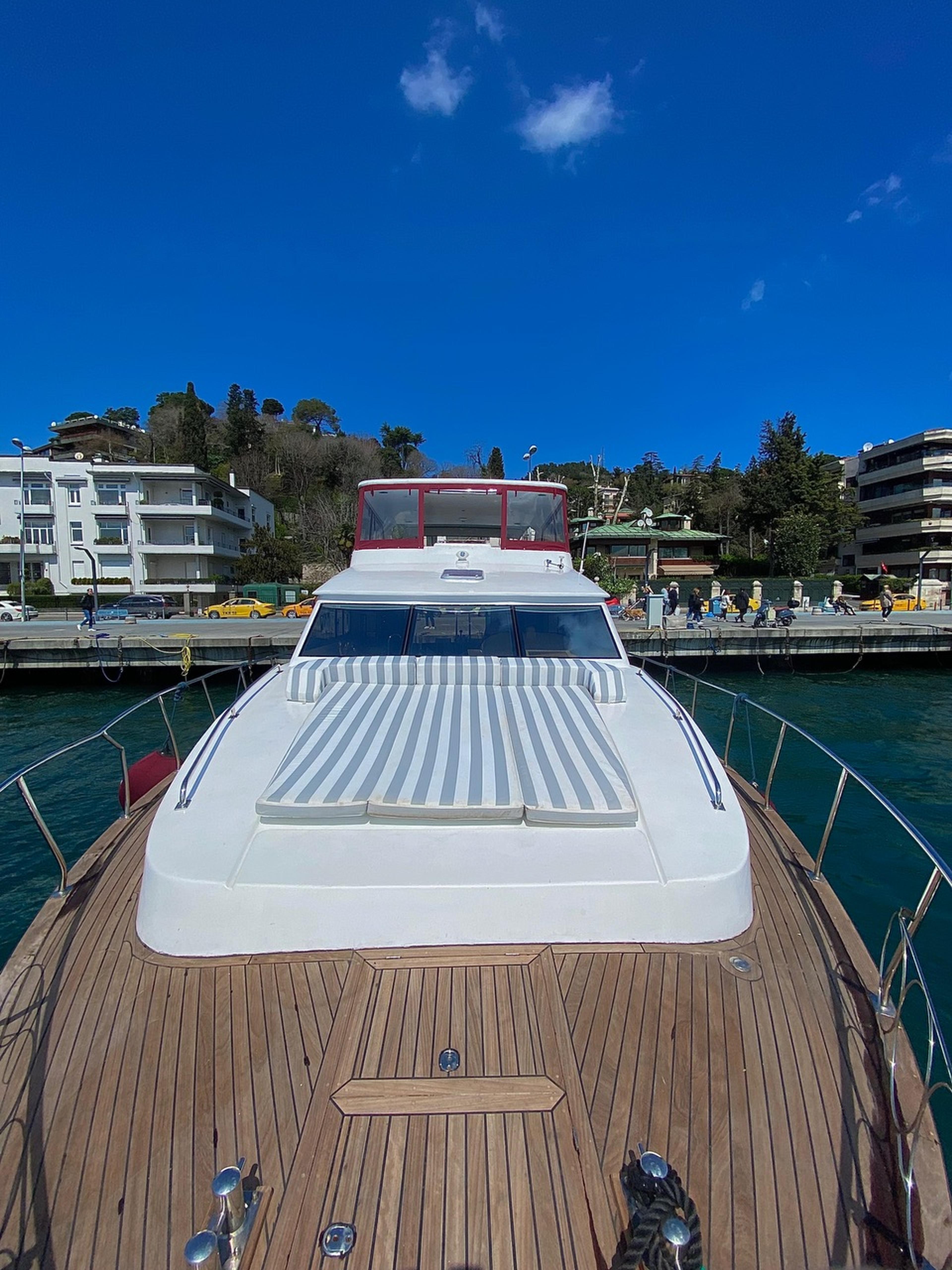Rental Custom made 17m Motor Yacht - 82 - photo 14