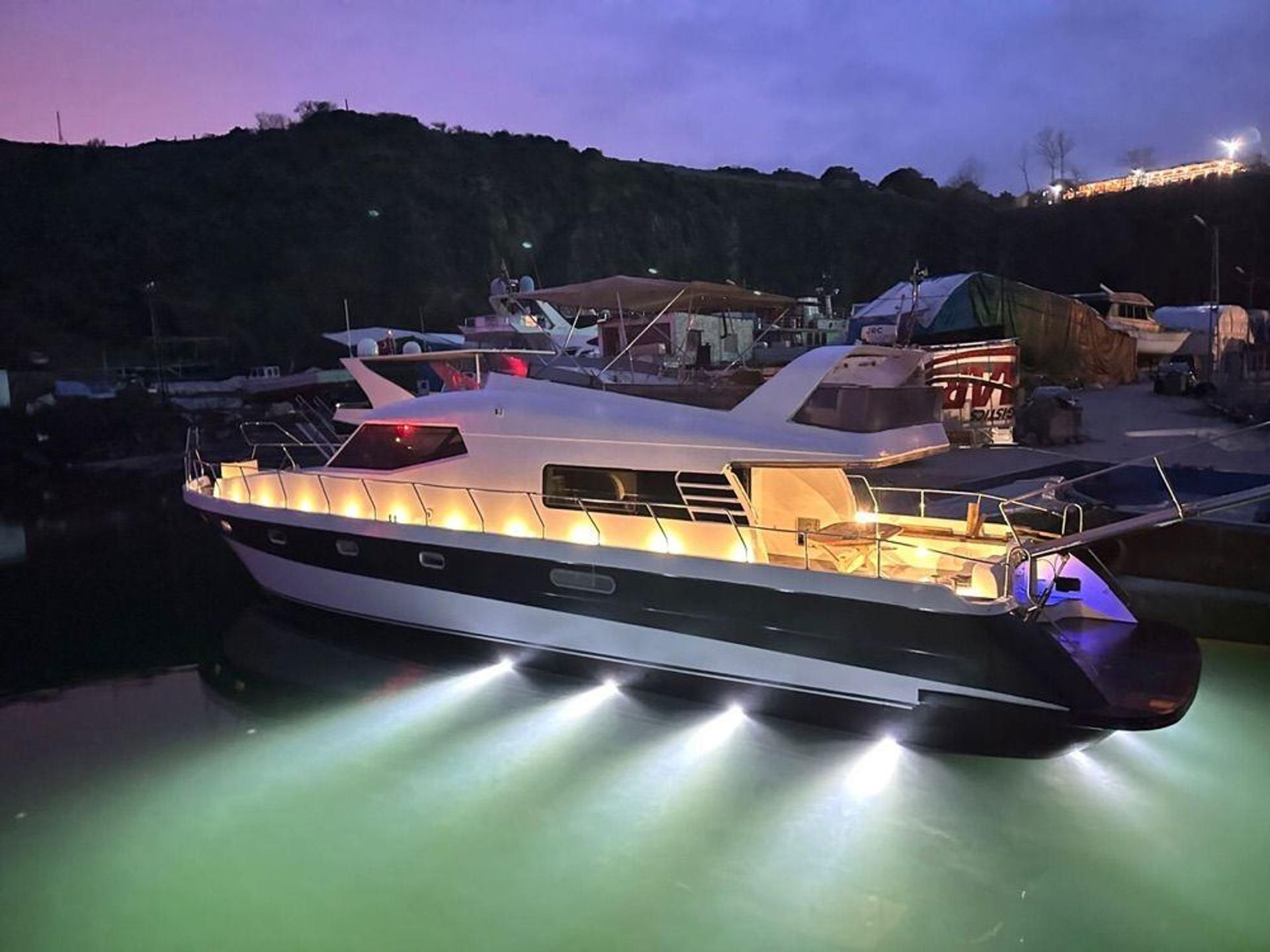 Kiralık Özel yapım 20m Motoryat - 93 - photo 1