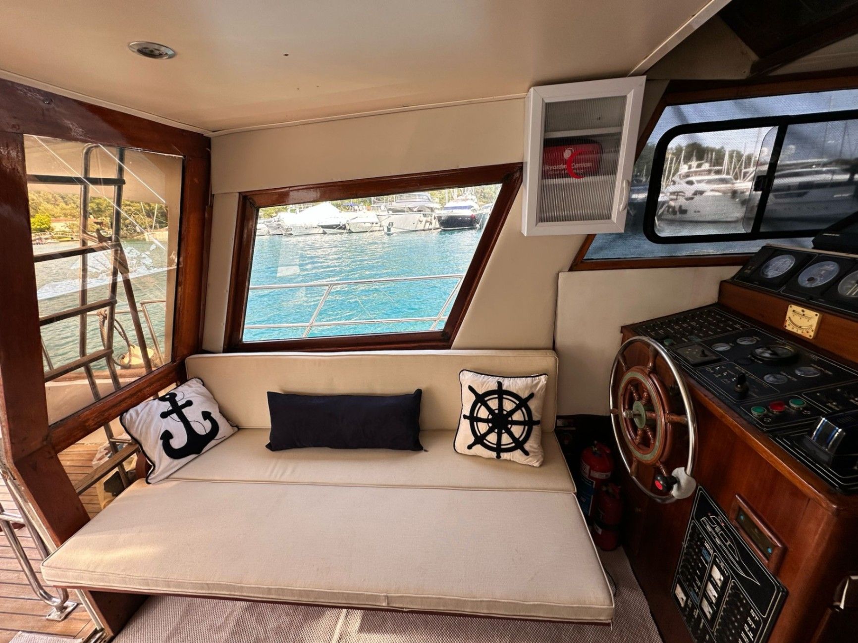 Özel yapım 14m Motoryat