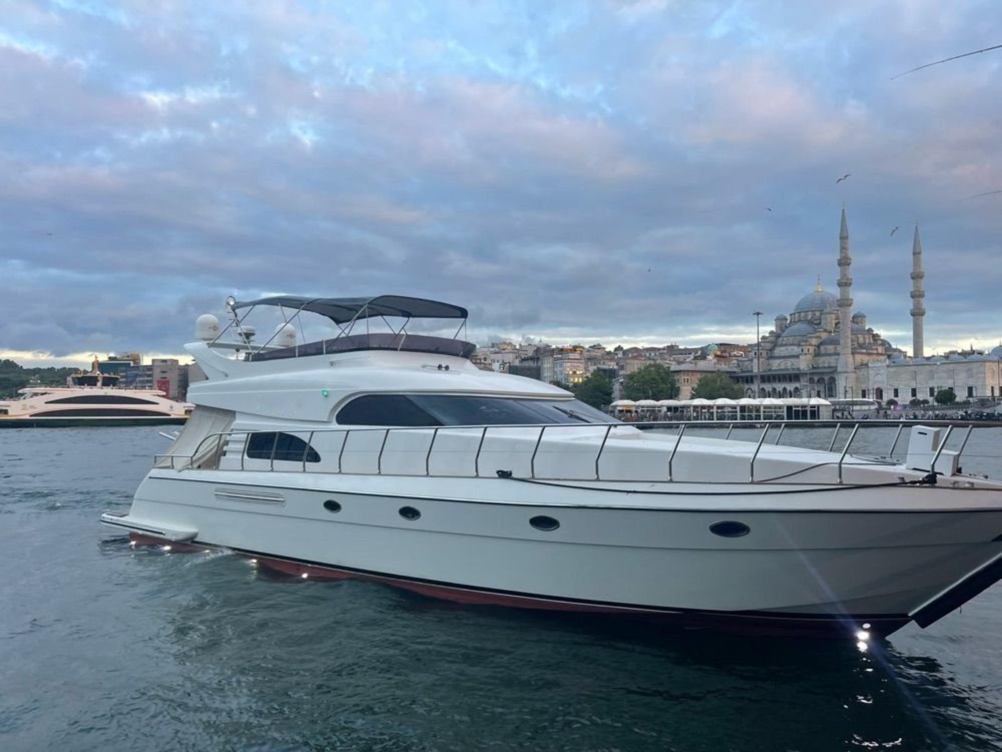 Kiralık Özel yapım 22m Motoryat - 187 - photo 5